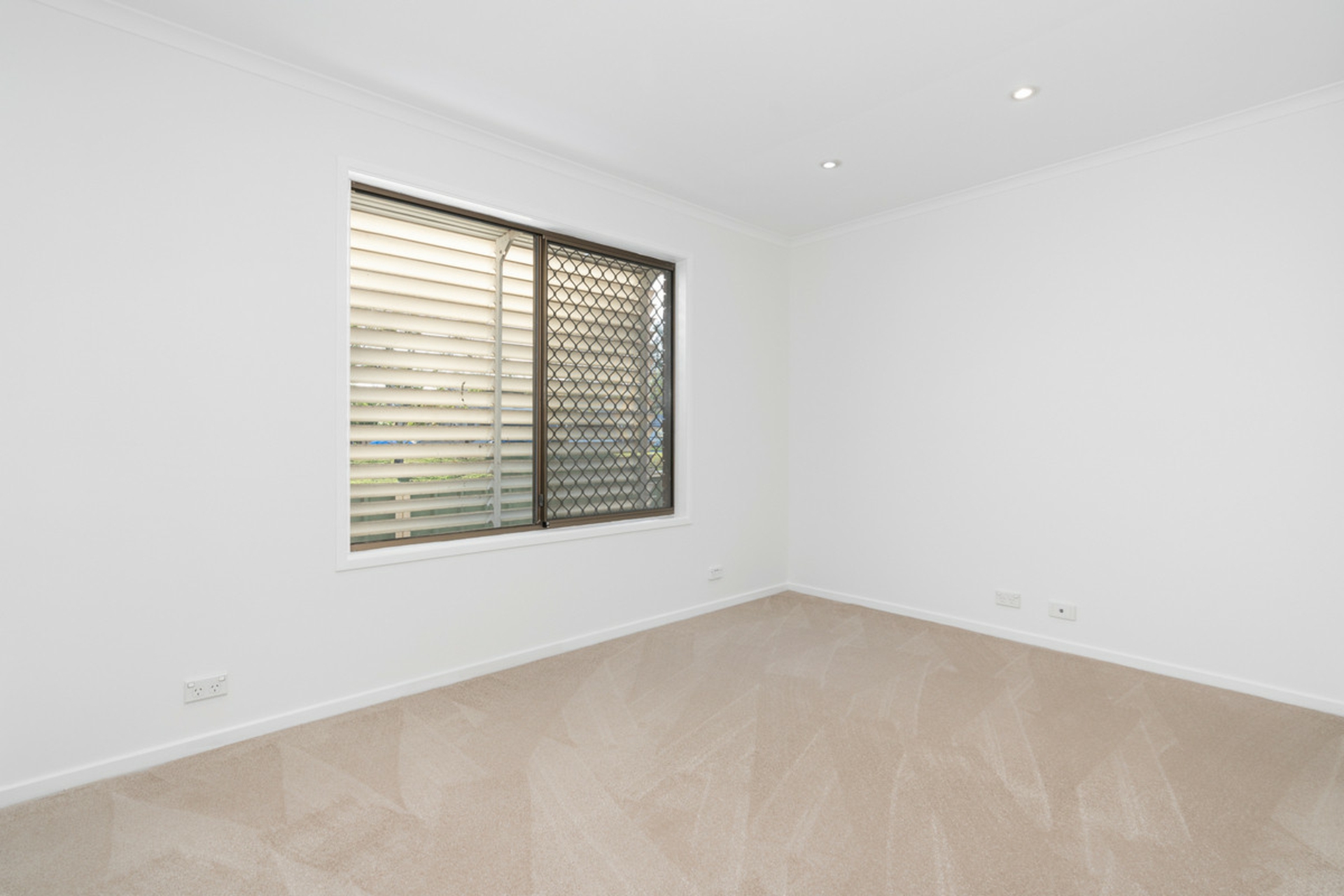 4 Lenz Street, CHERMSIDE WEST