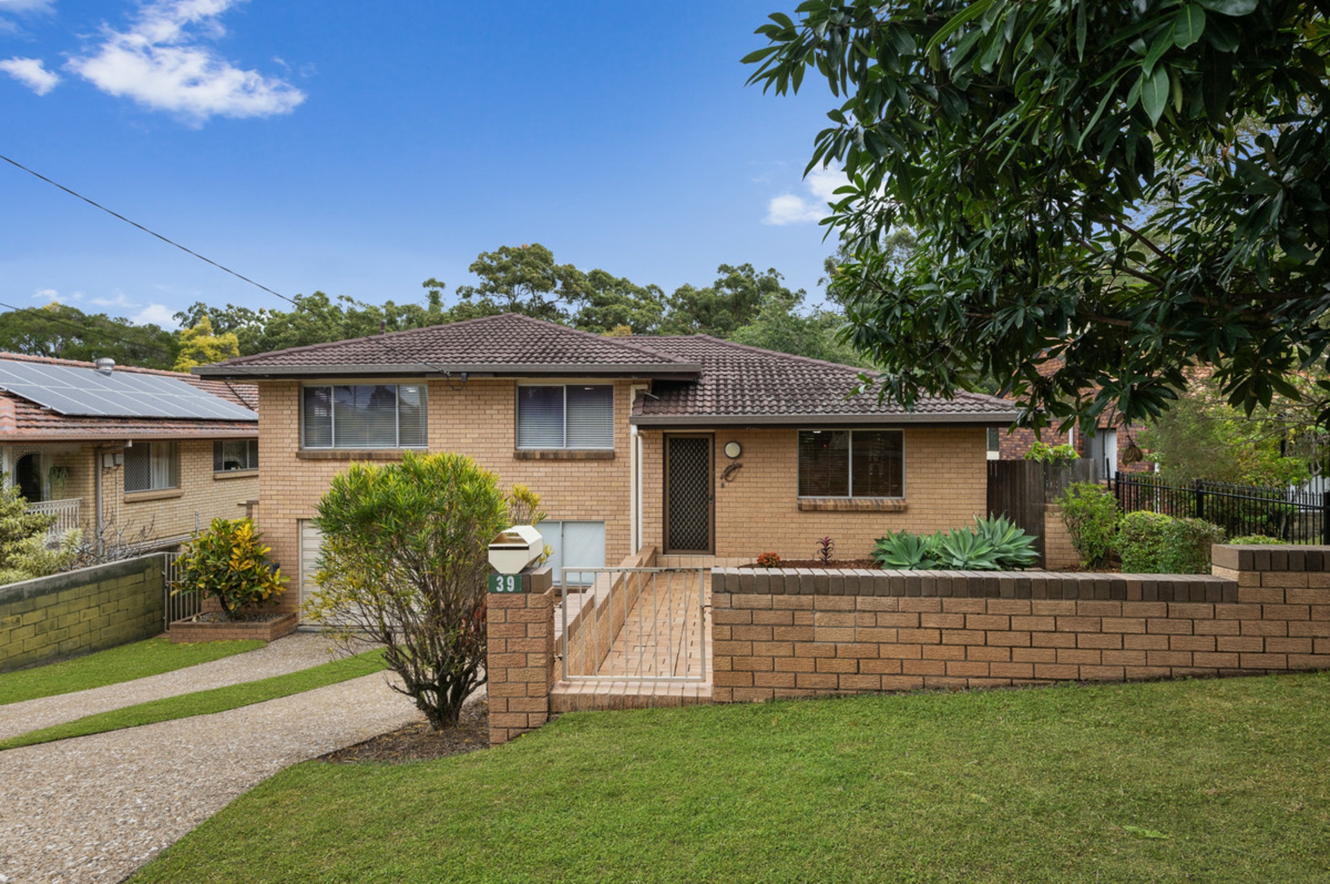 39 Ben Street Chermside West QLD - Property Details - LJ Hooker