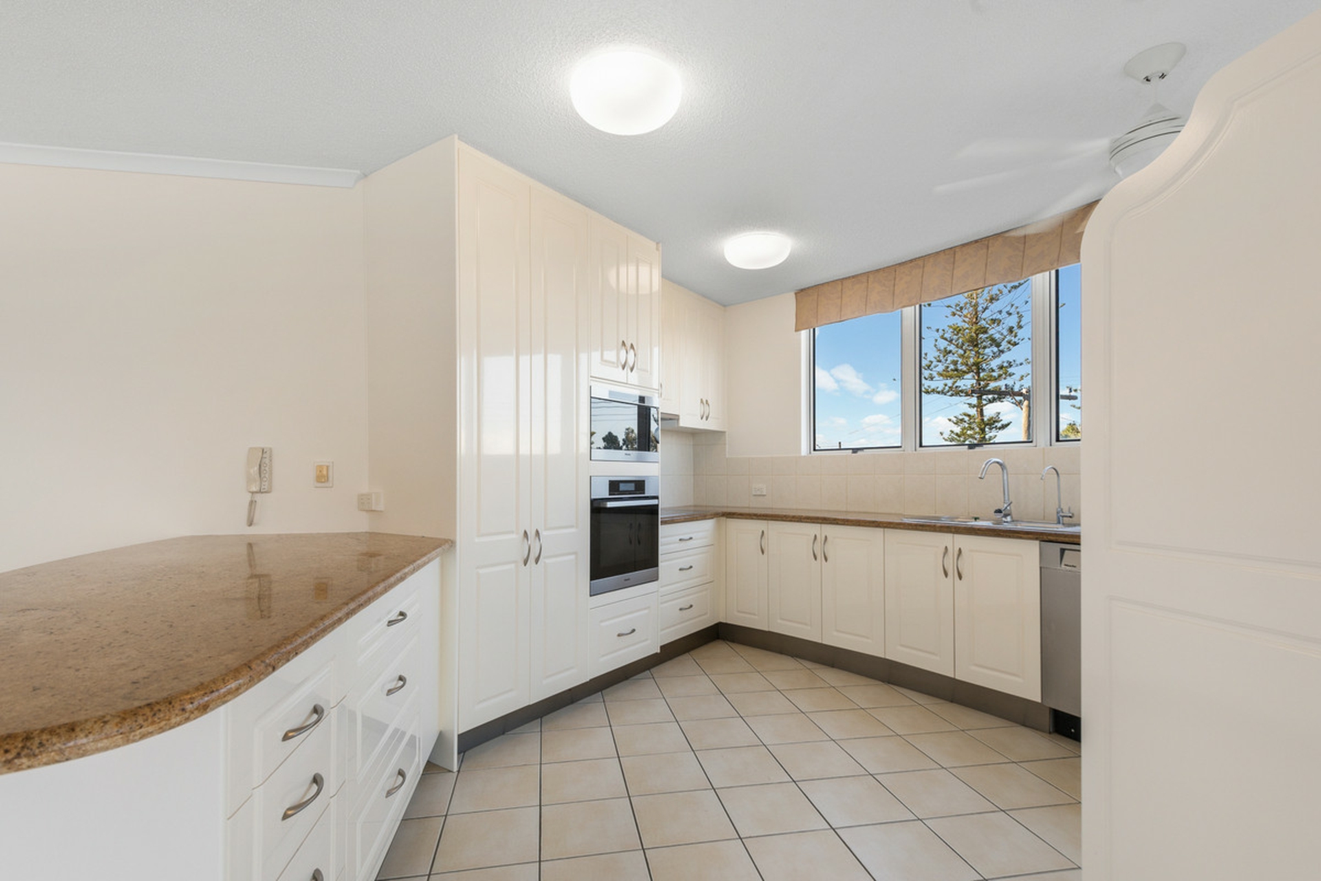 8/179 Landsborough Avenue, SCARBOROUGH