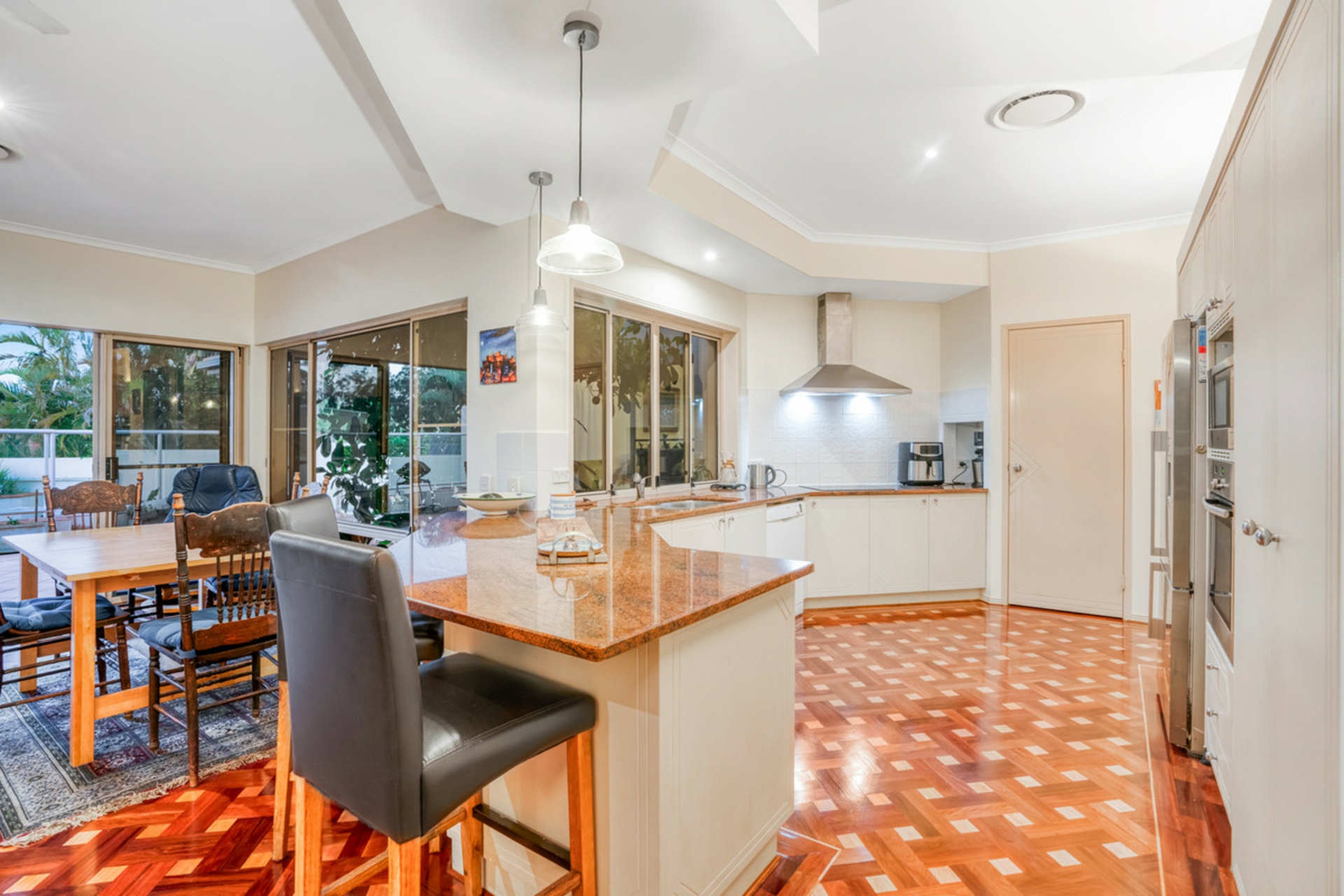 7 Nosworthy Close, CHERMSIDE WEST