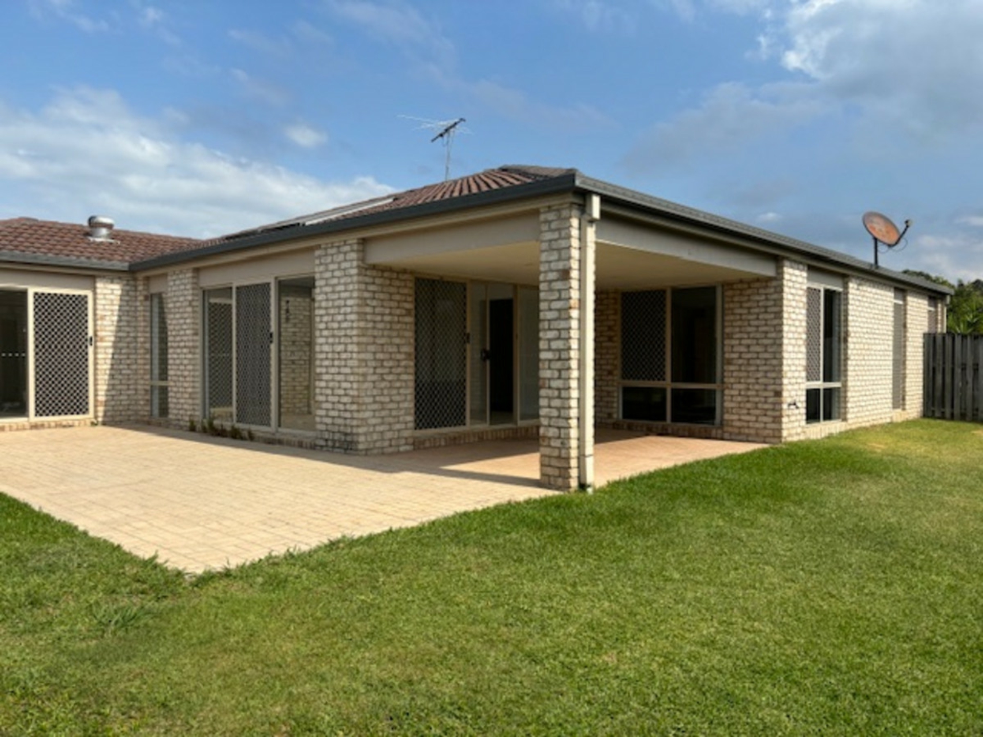 17 Village Way, BRACKEN RIDGE
