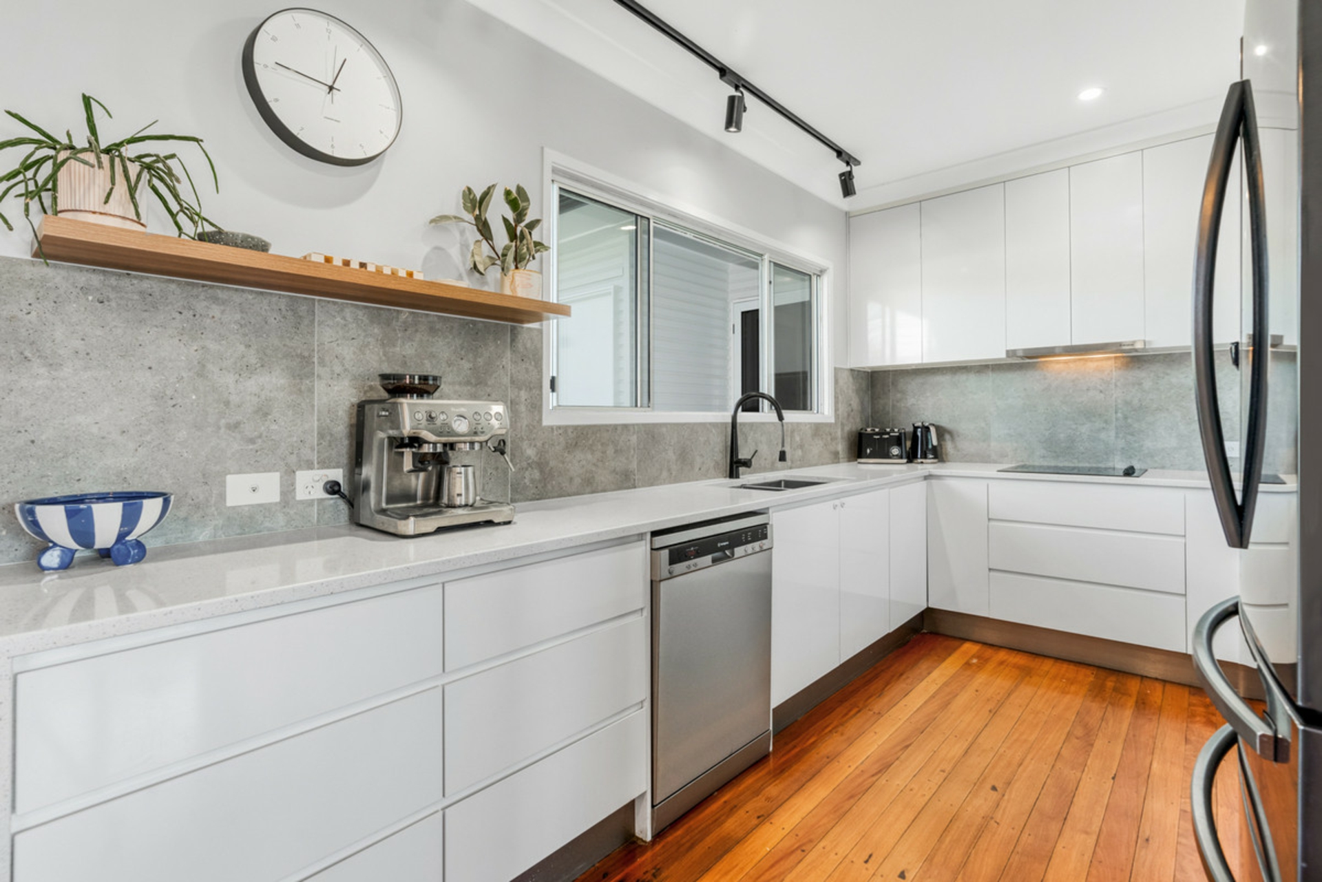 9 Ronmack Street, CHERMSIDE