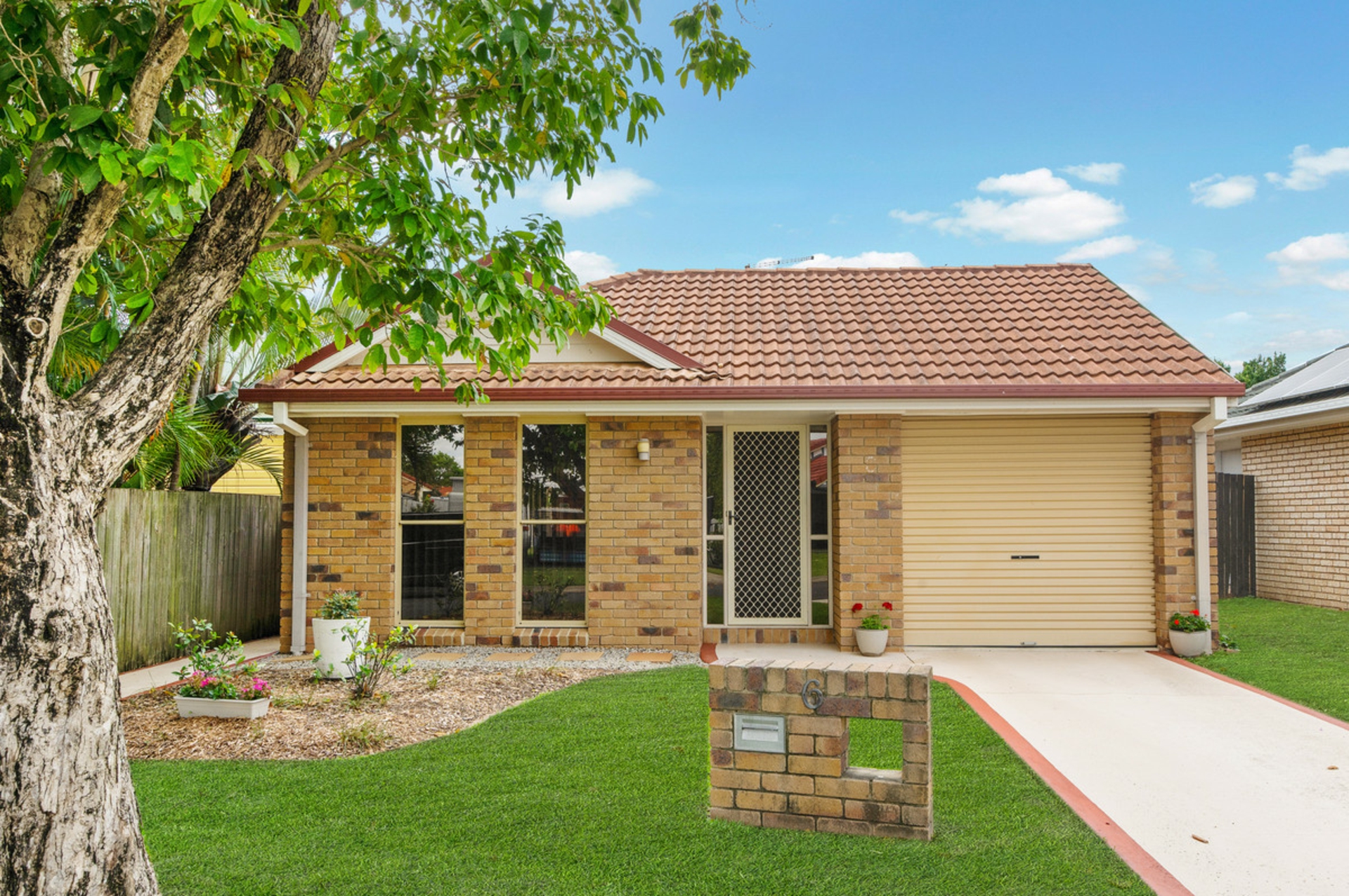 6 Camphor Laurel Close, FITZGIBBON