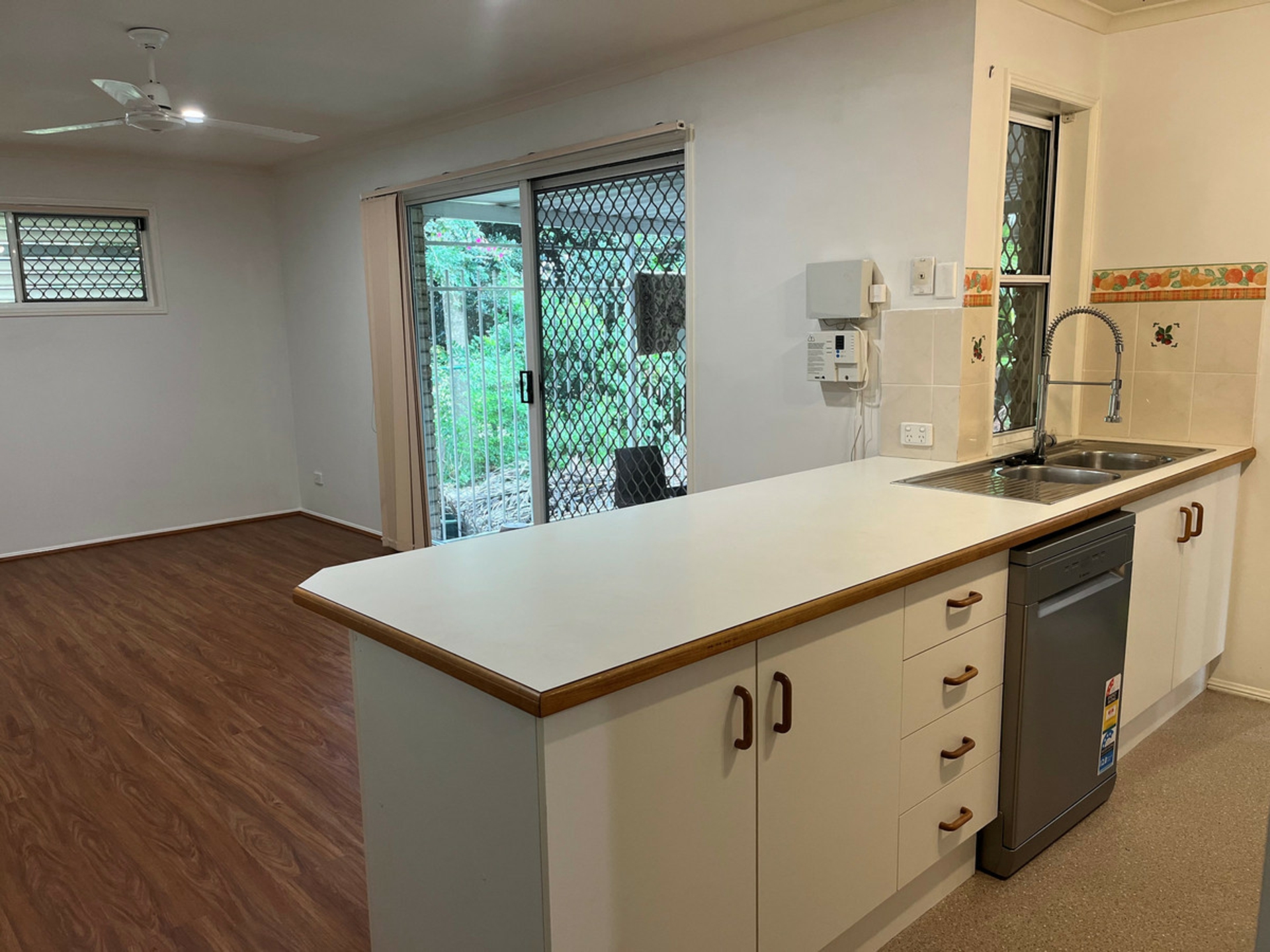 6 Daffodil Close, ZILLMERE