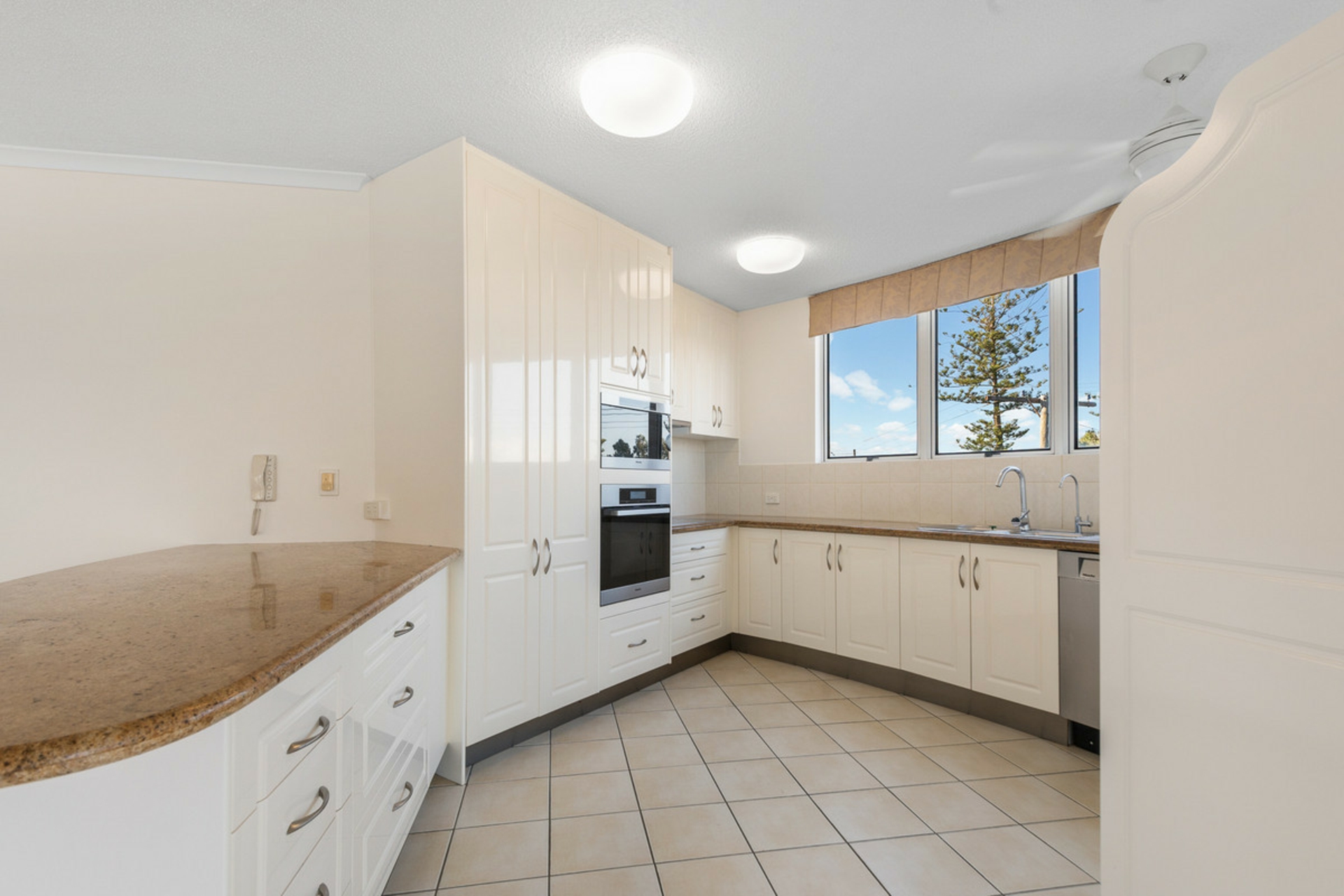 8/179 Landsborough Avenue, SCARBOROUGH