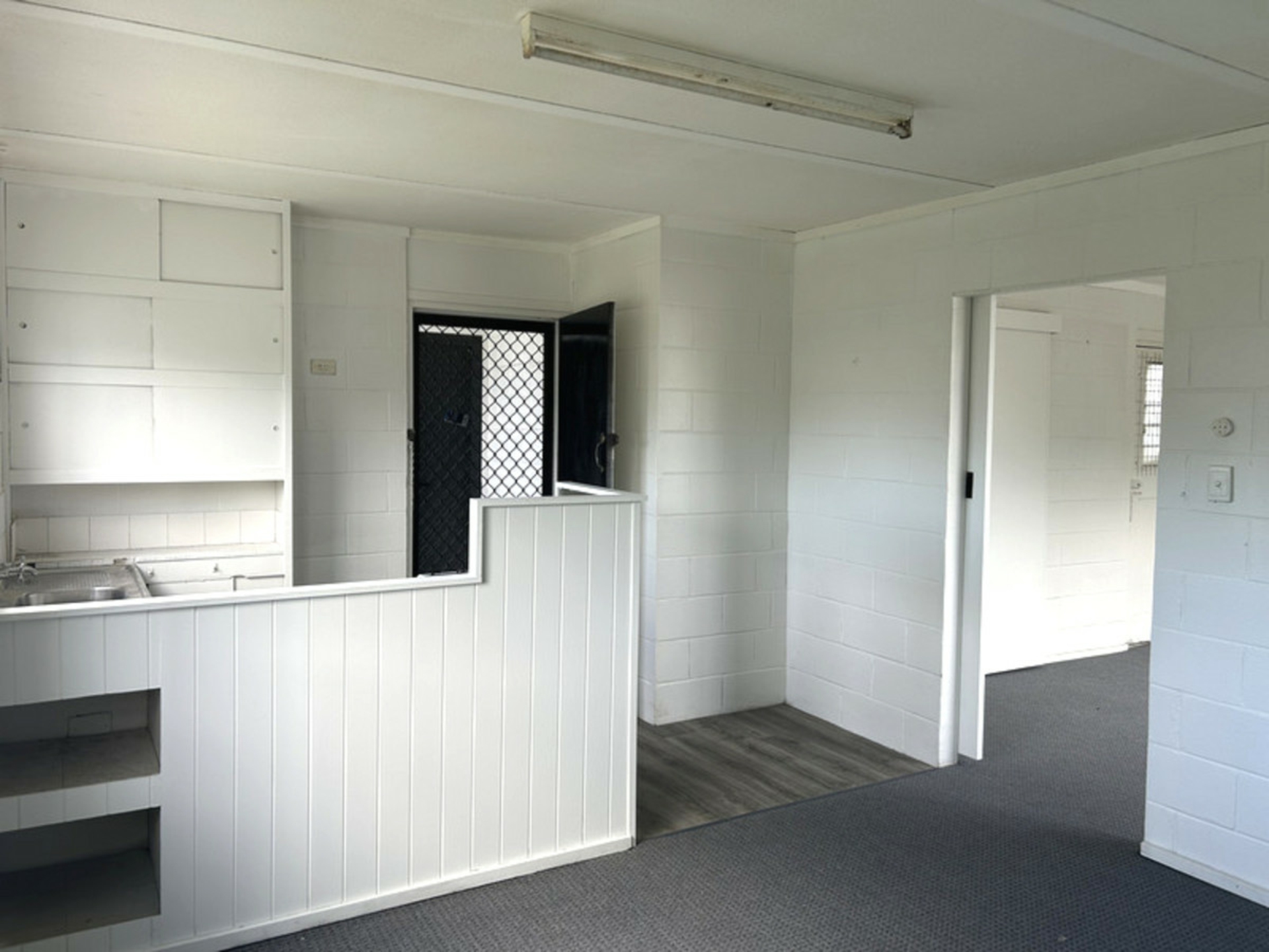 8/100 Rose Street, WOOLOOWIN
