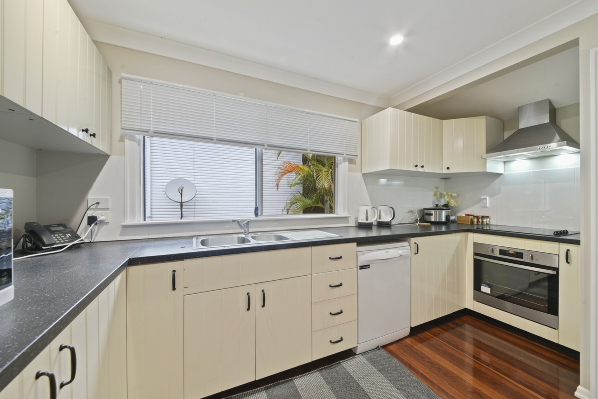 6 Culworth Street, CHERMSIDE WEST