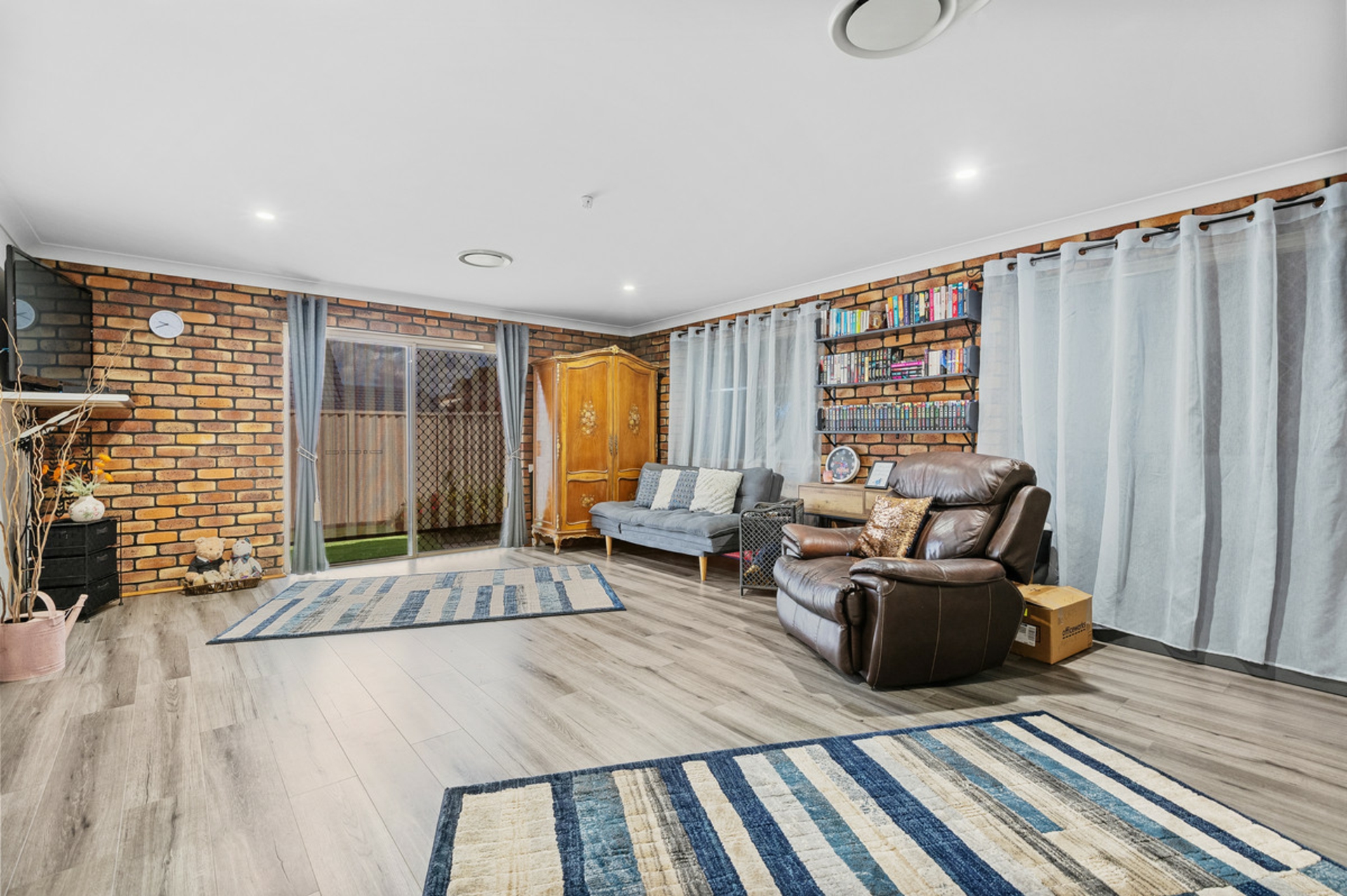 21 Laar Crescent, BOONDALL