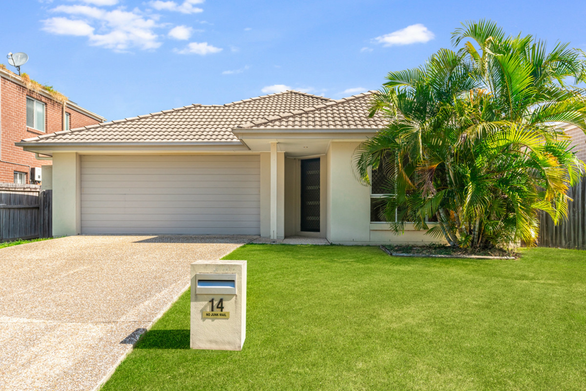 14 Densmore Street, BRACKEN RIDGE
