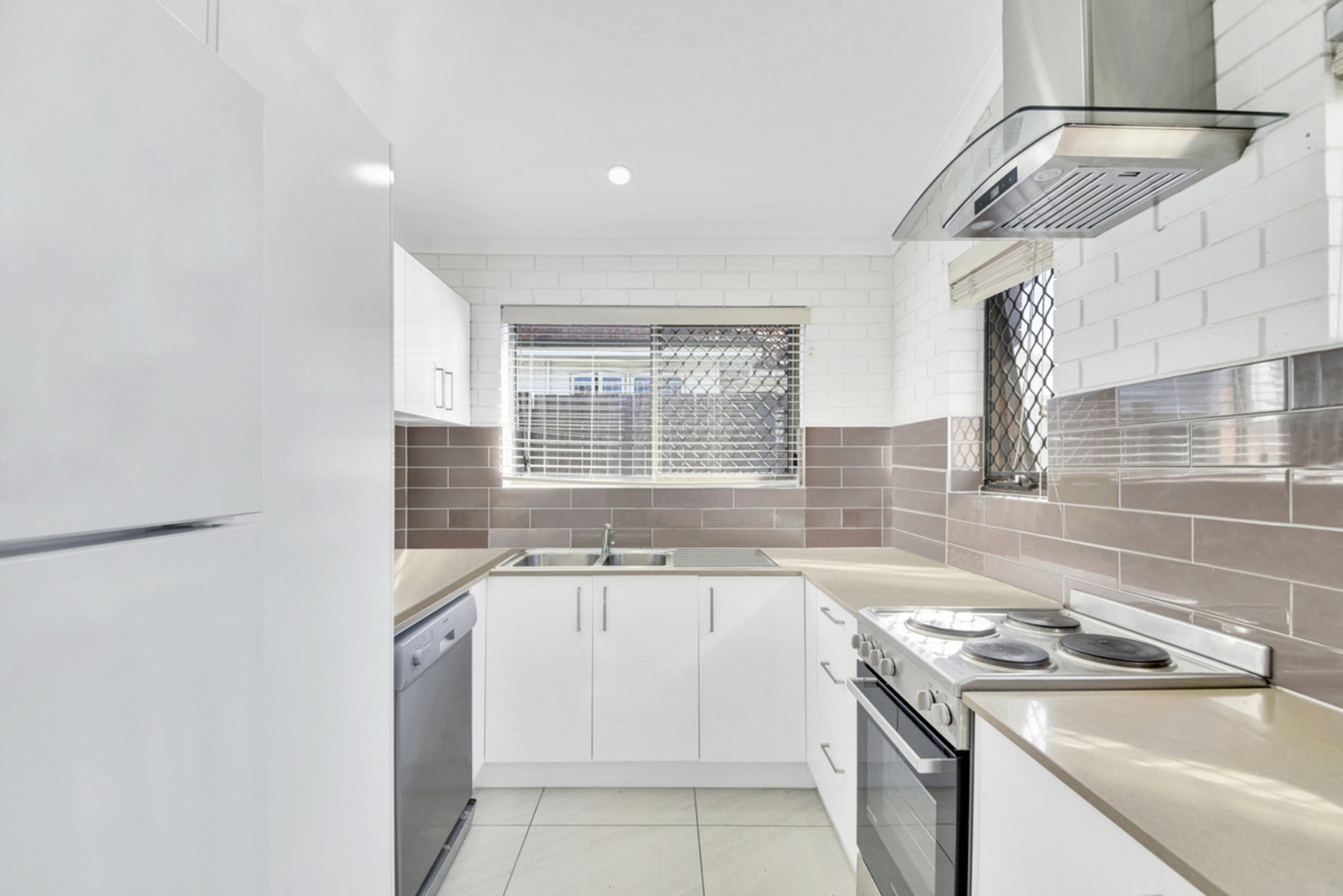 2/12 Ardill Street, ZILLMERE