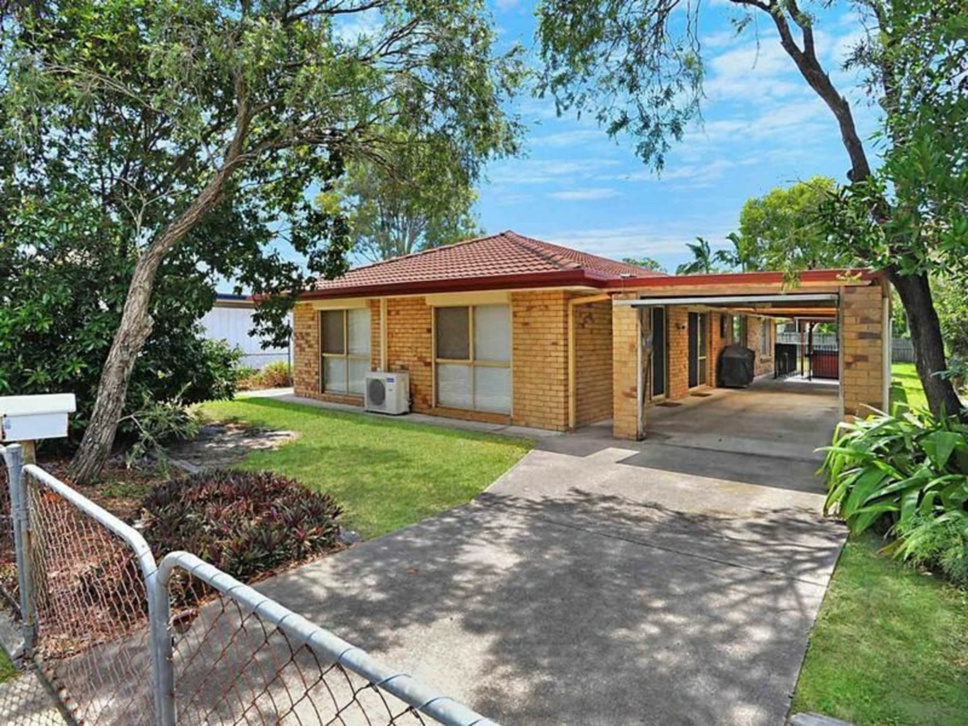219 Bilsen Road, WAVELL HEIGHTS