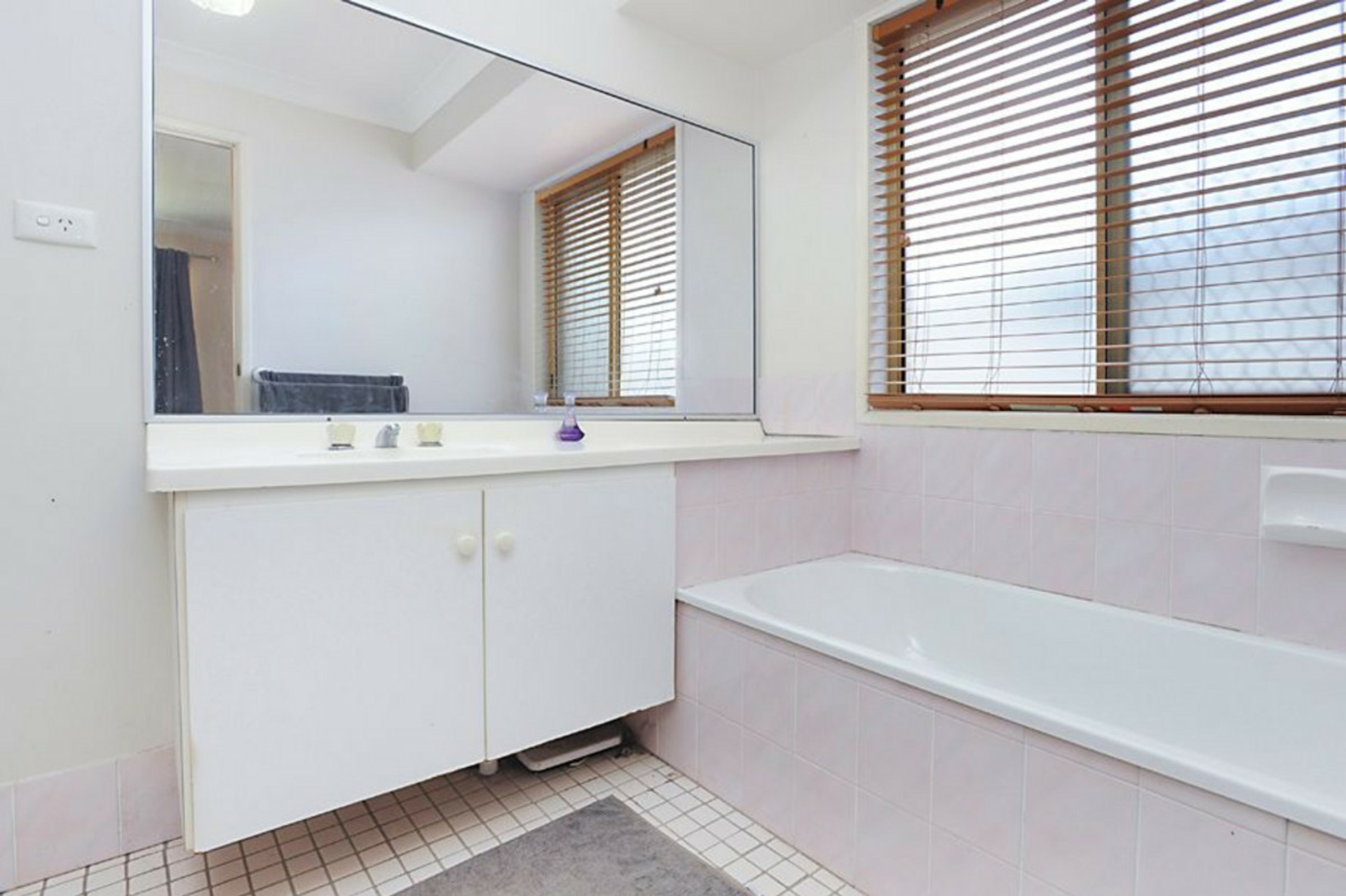 219 Bilsen Road, WAVELL HEIGHTS