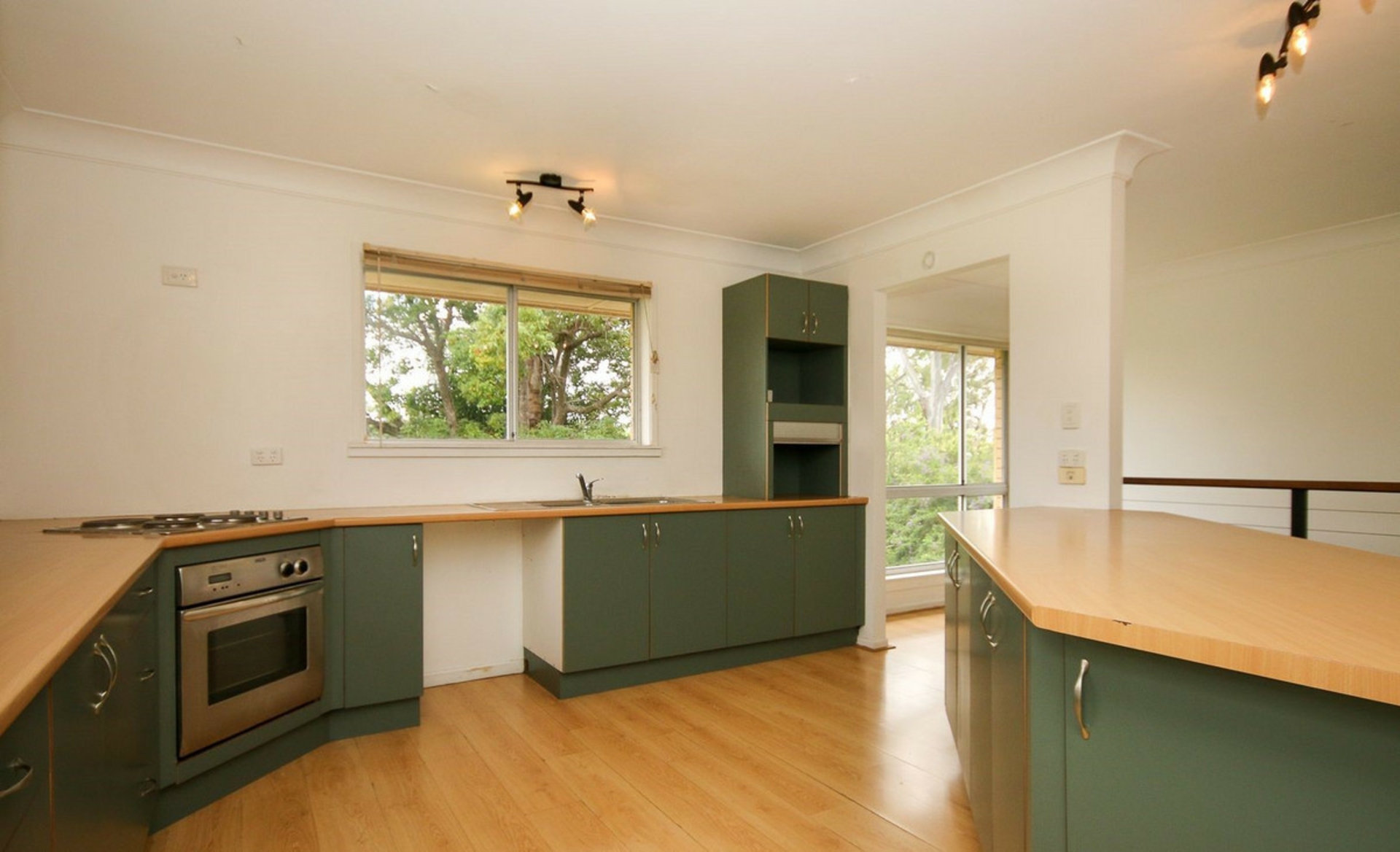 707 Hamilton Road, CHERMSIDE WEST