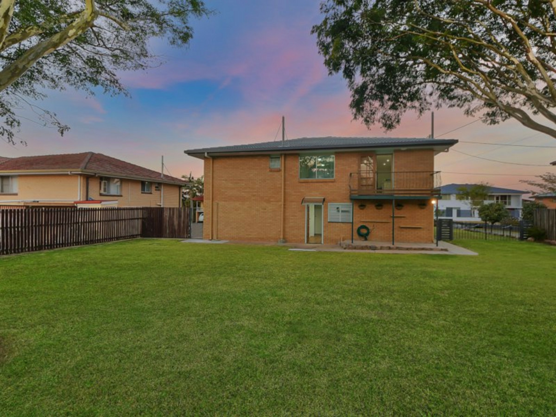 22 Fairlane Street, CHERMSIDE WEST