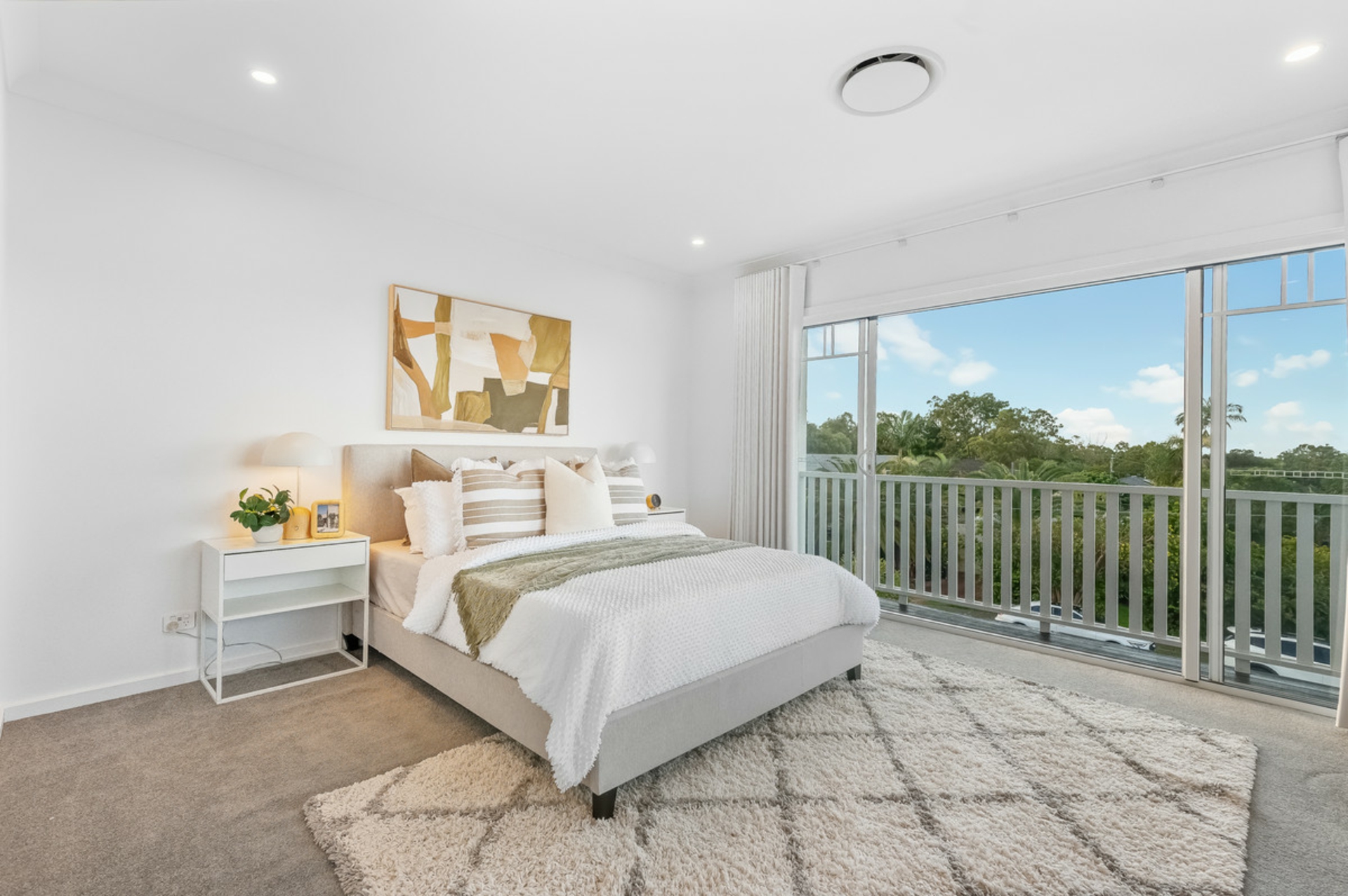 14 Ashley Road, CHERMSIDE WEST
