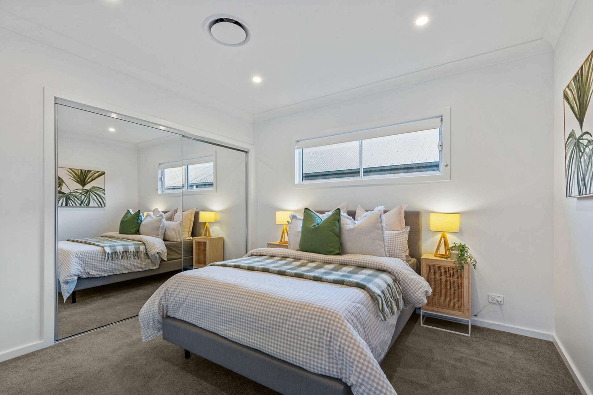 14 Ashley Road, CHERMSIDE WEST