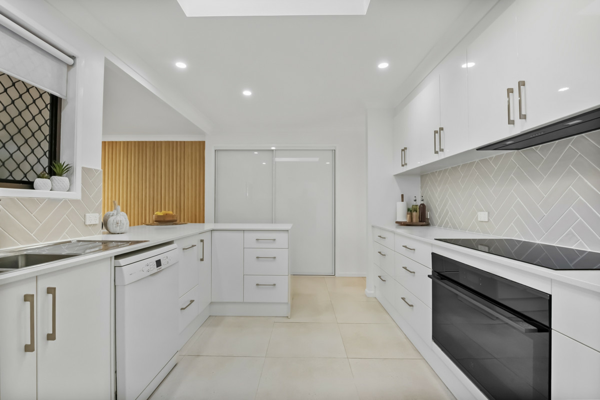 7 Boland Court, EATONS HILL