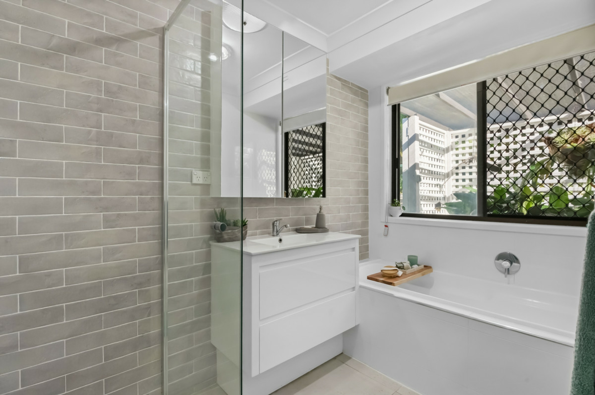 7 Boland Court, EATONS HILL