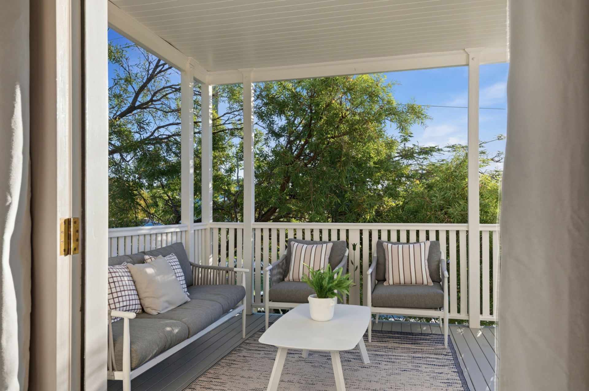 29 Goodall Street — photo 15 of 28
