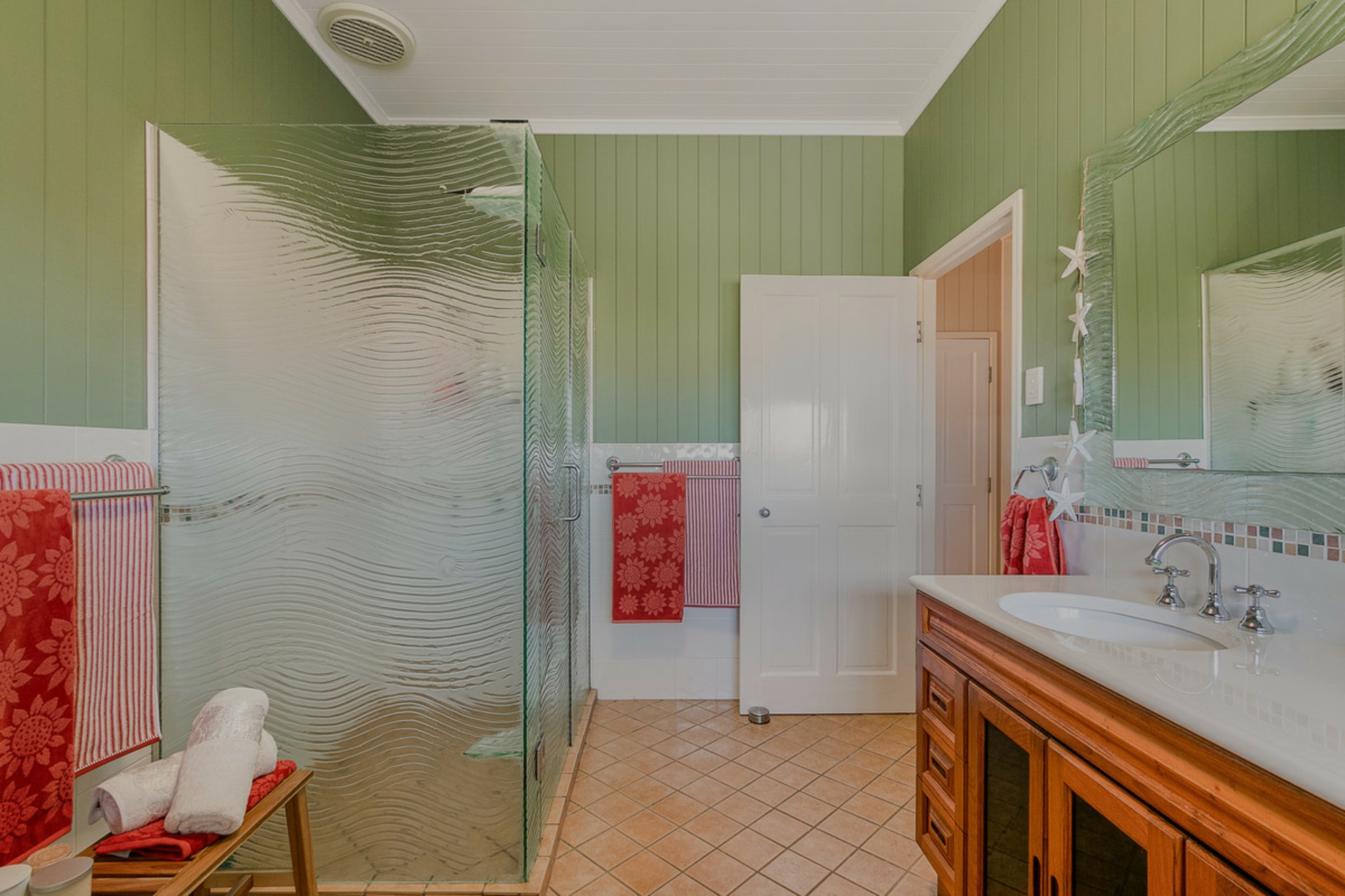 32 Kilburn Street — photo 17 of 30