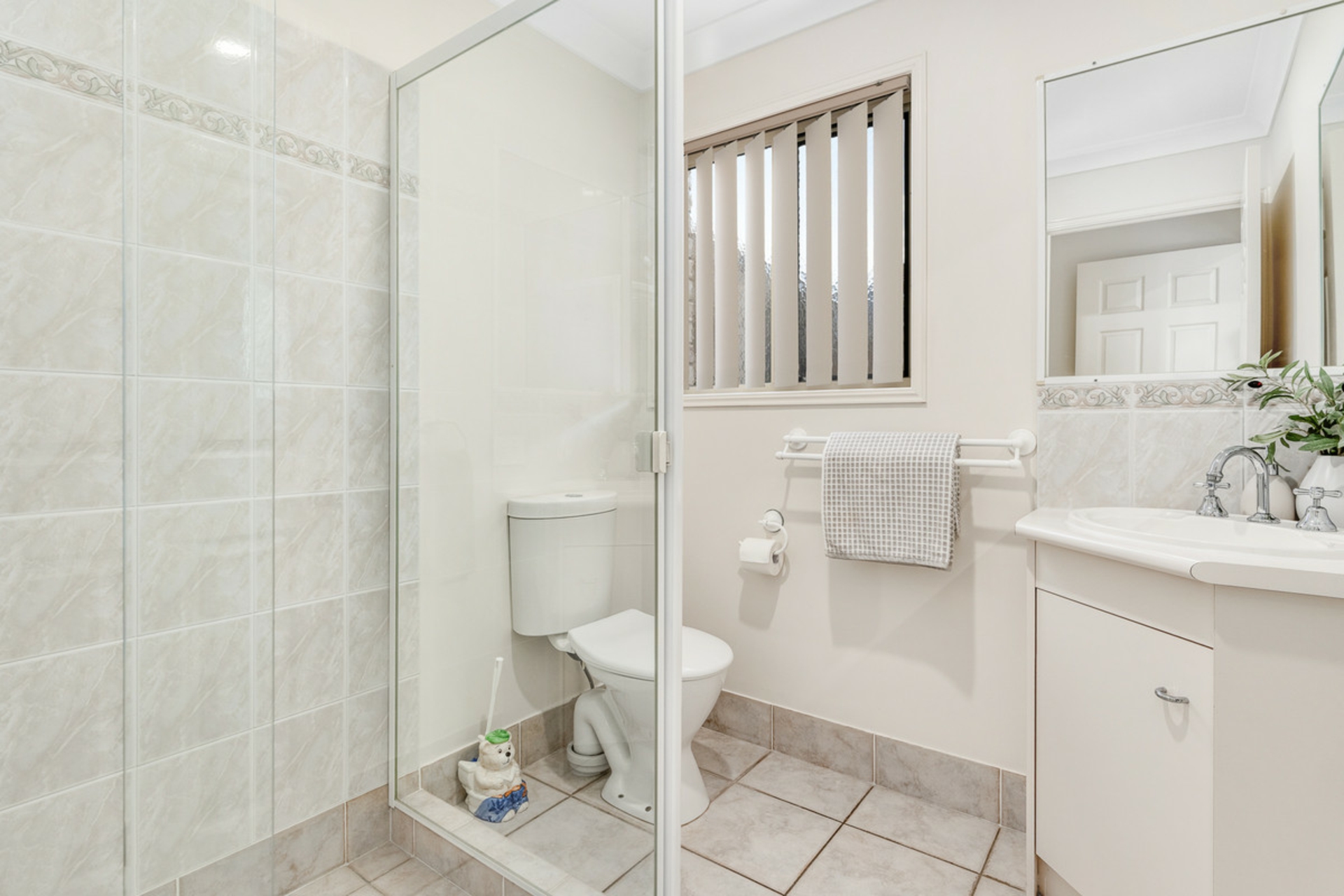 17 Huxtable Street — photo 14 of 30