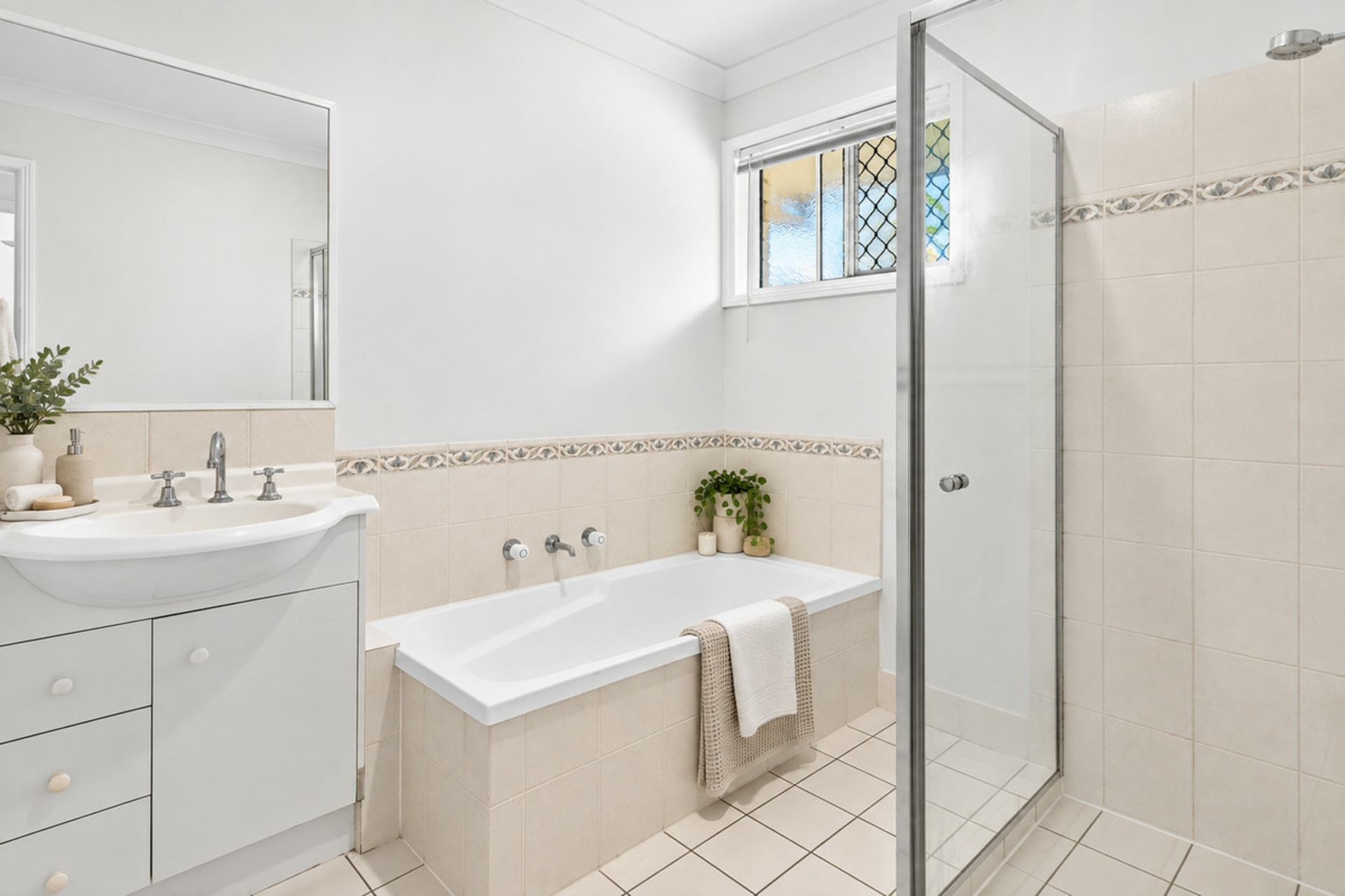 11 Meriden Place — photo 12 of 15