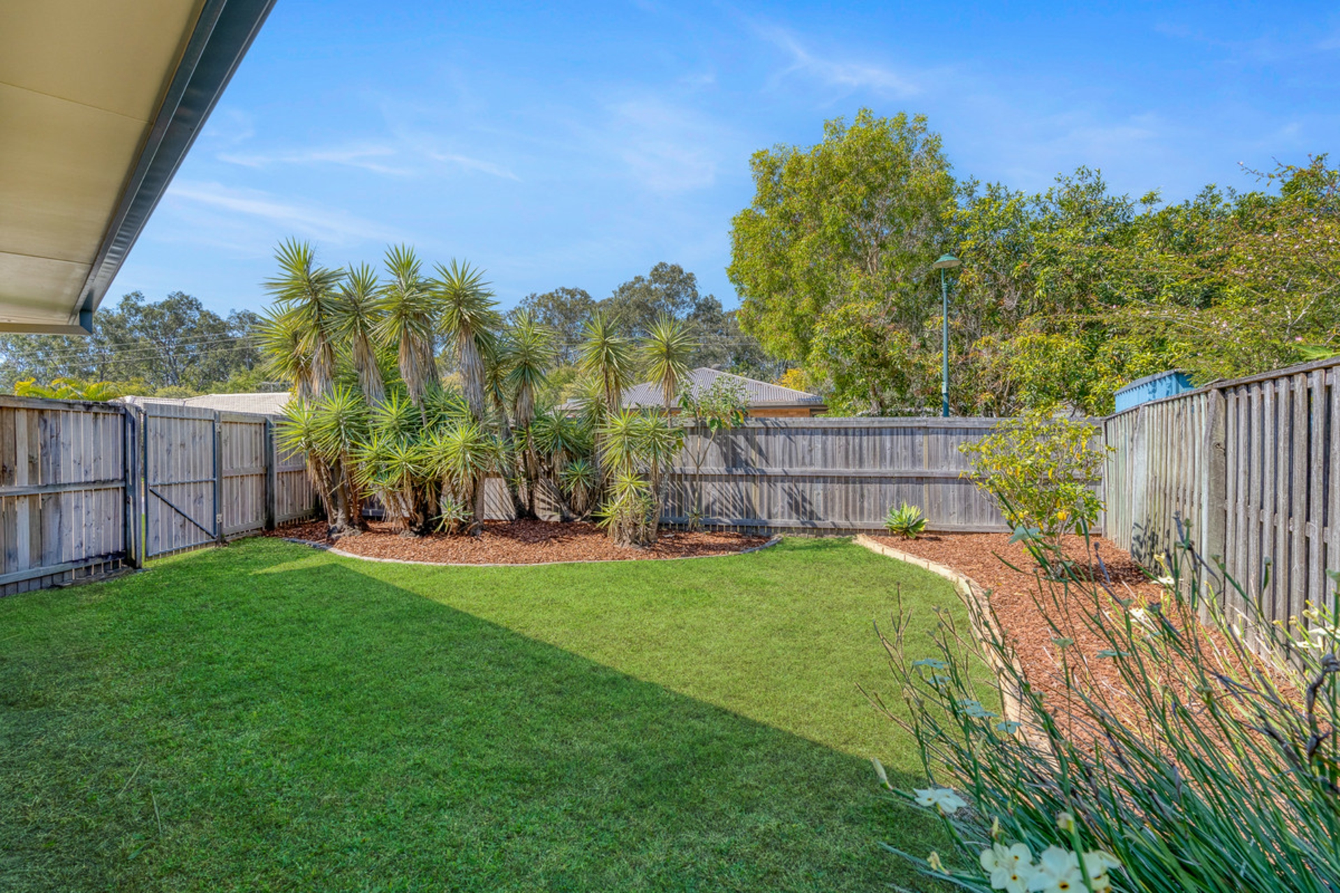 11 Meriden Place — photo 14 of 15