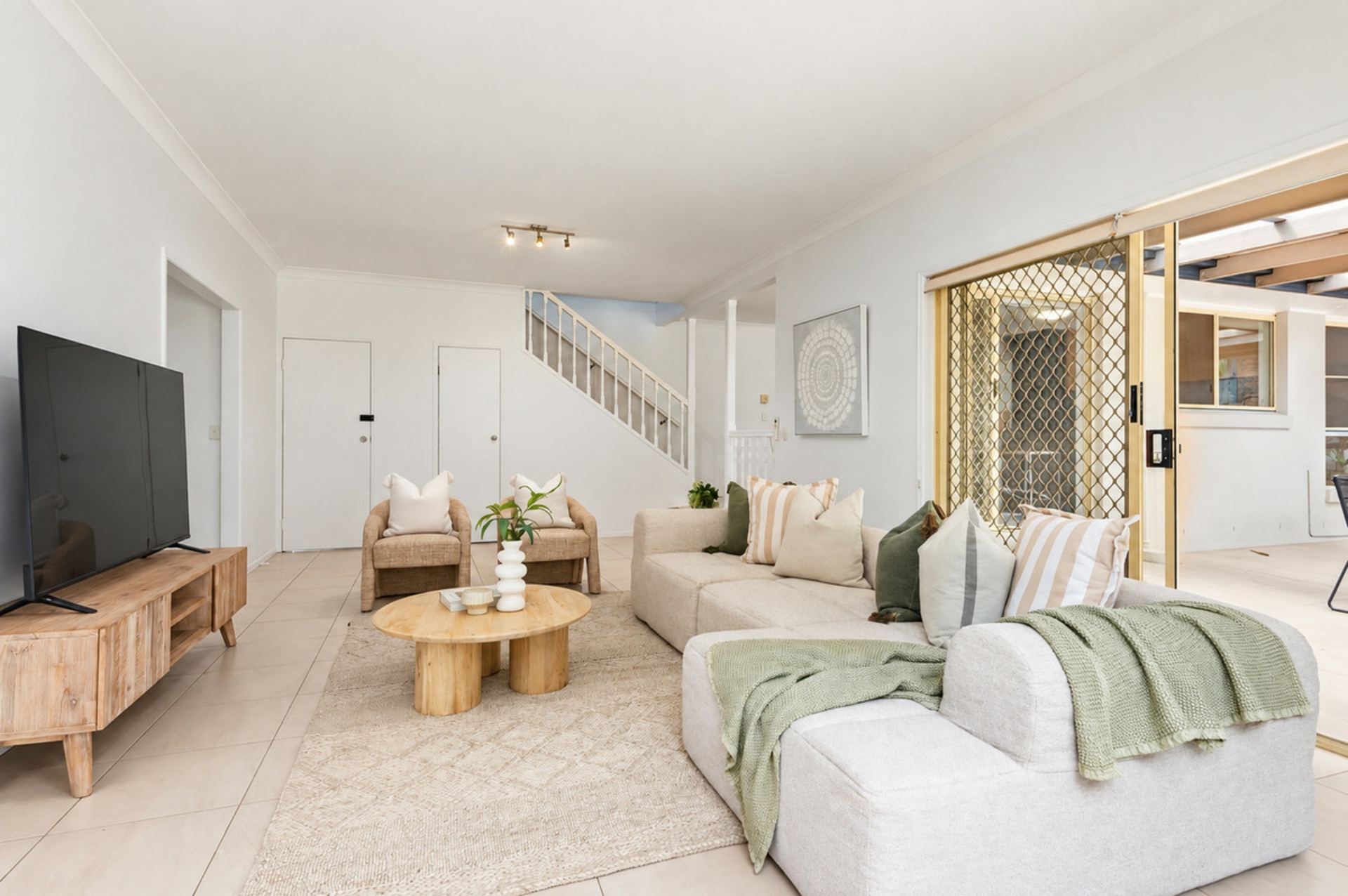 24 Aspley Court — photo 8 of 25