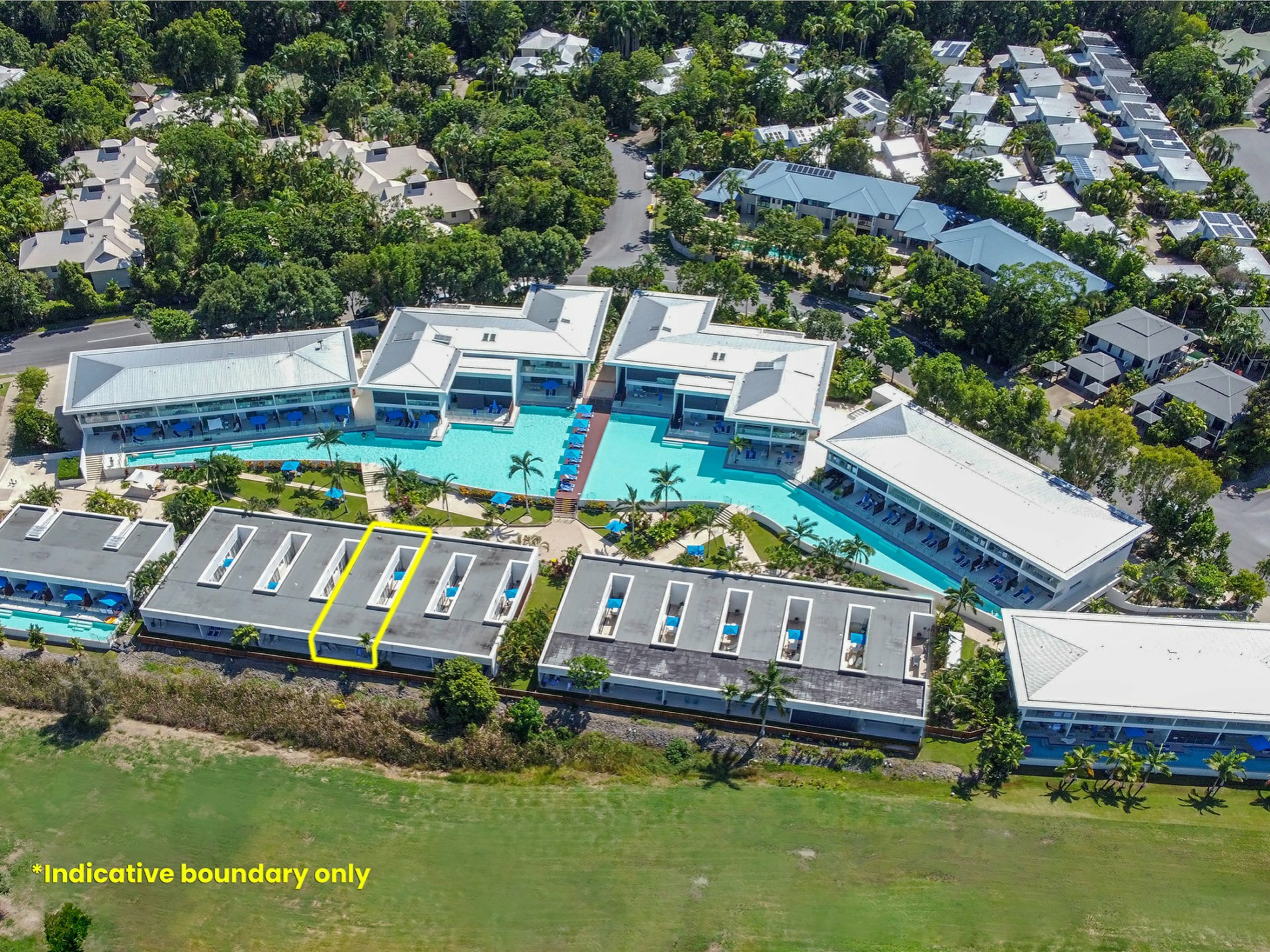 8 Pool/19 St Crispins Avenue, Port Douglas