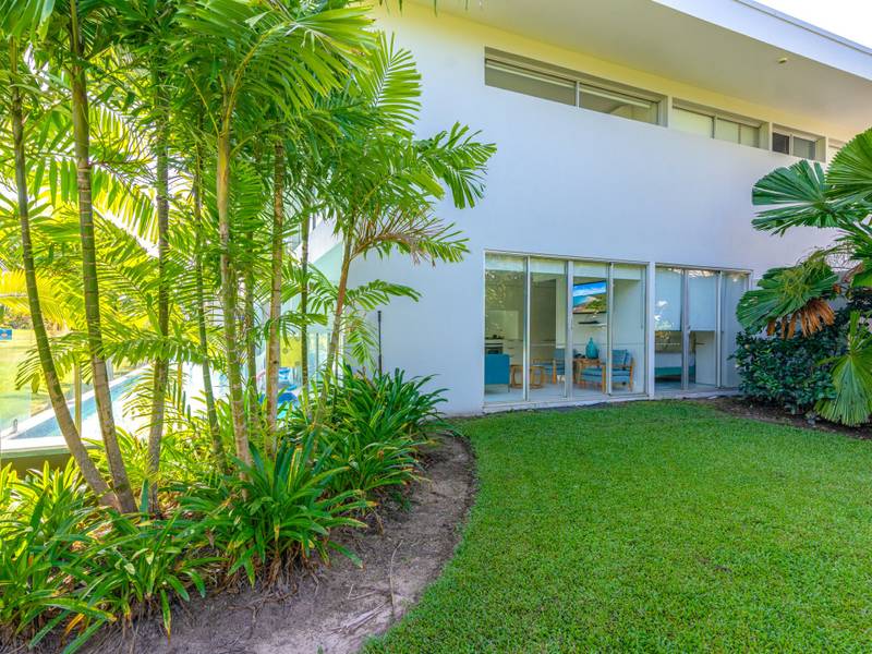 27 Pool/19-37 St Crispins Avenue, PORT DOUGLAS