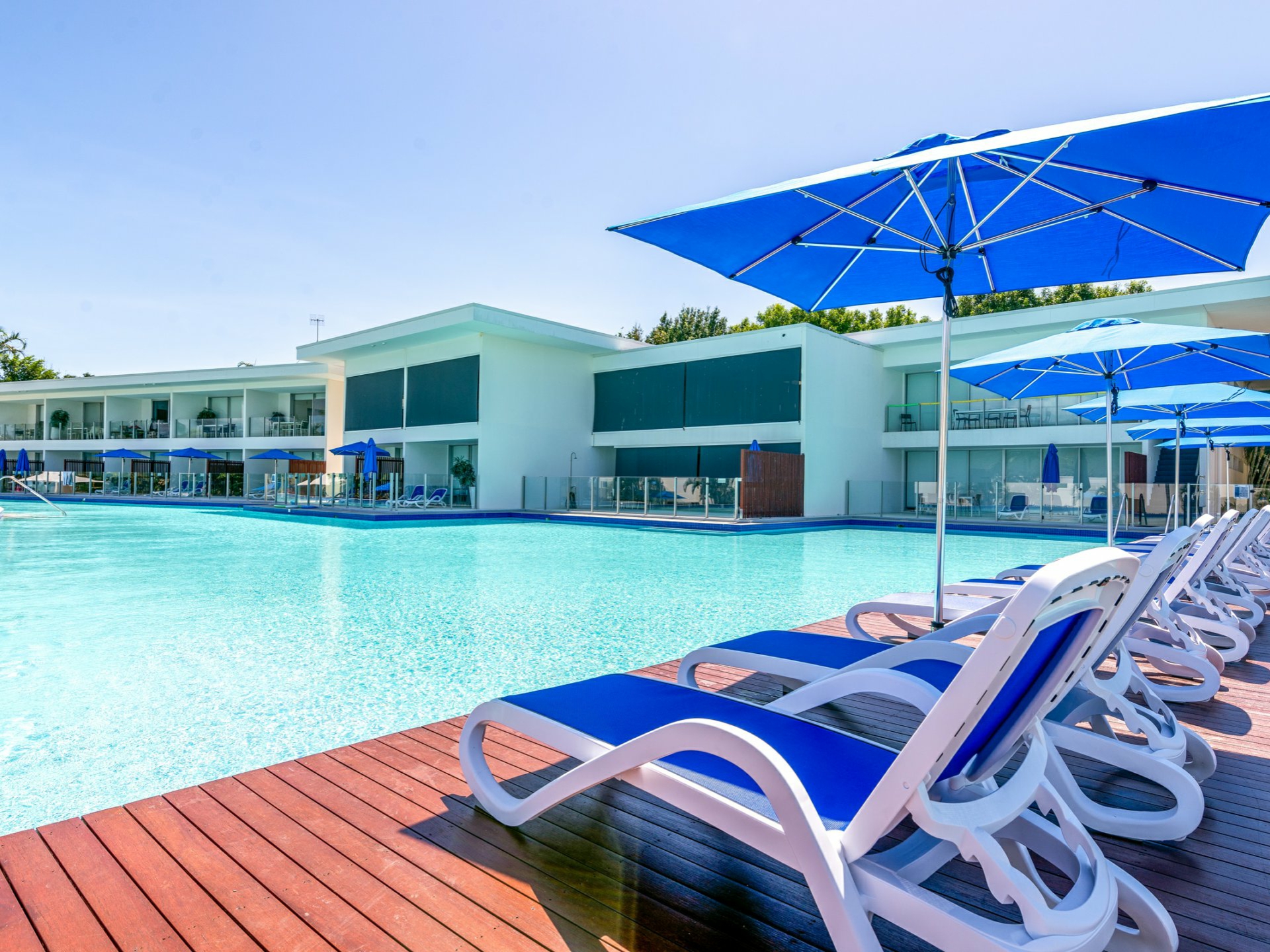 27 Pool/19-37 St Crispins Avenue, PORT DOUGLAS