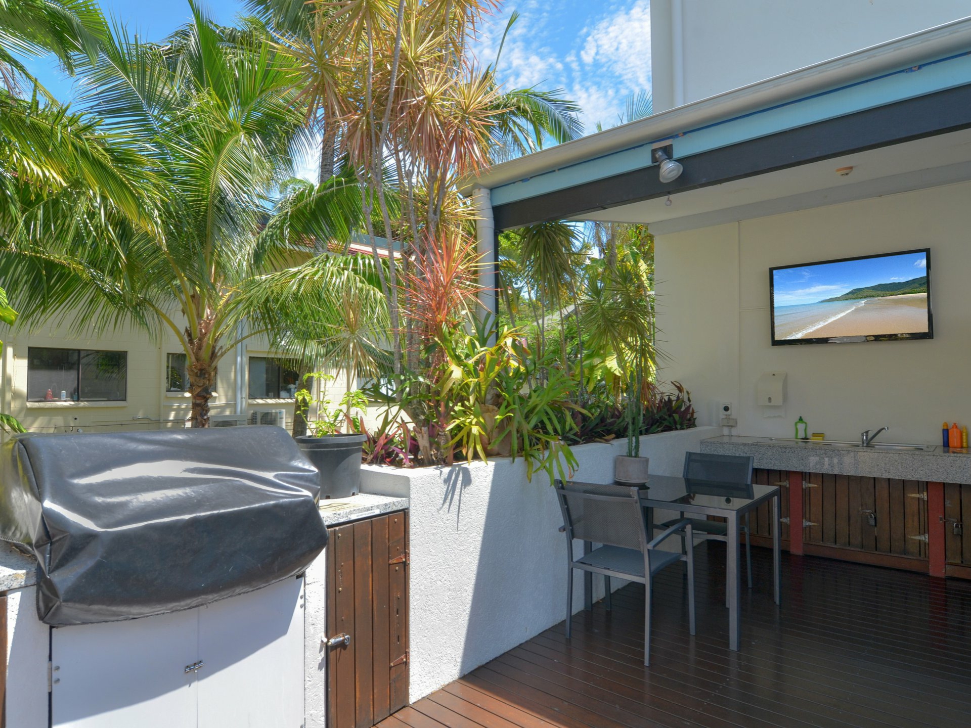2/35 Macrossan Street, Port Douglas