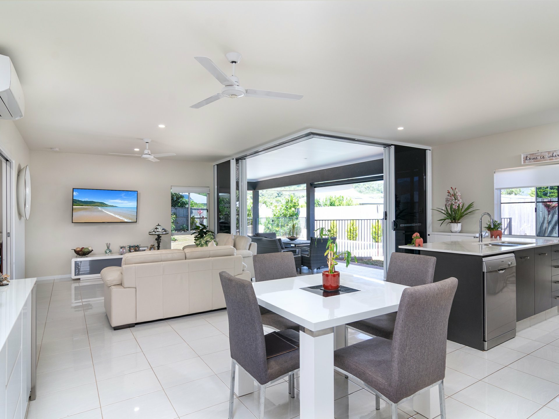 19 Barrbal Drive Cooya Beach QLD