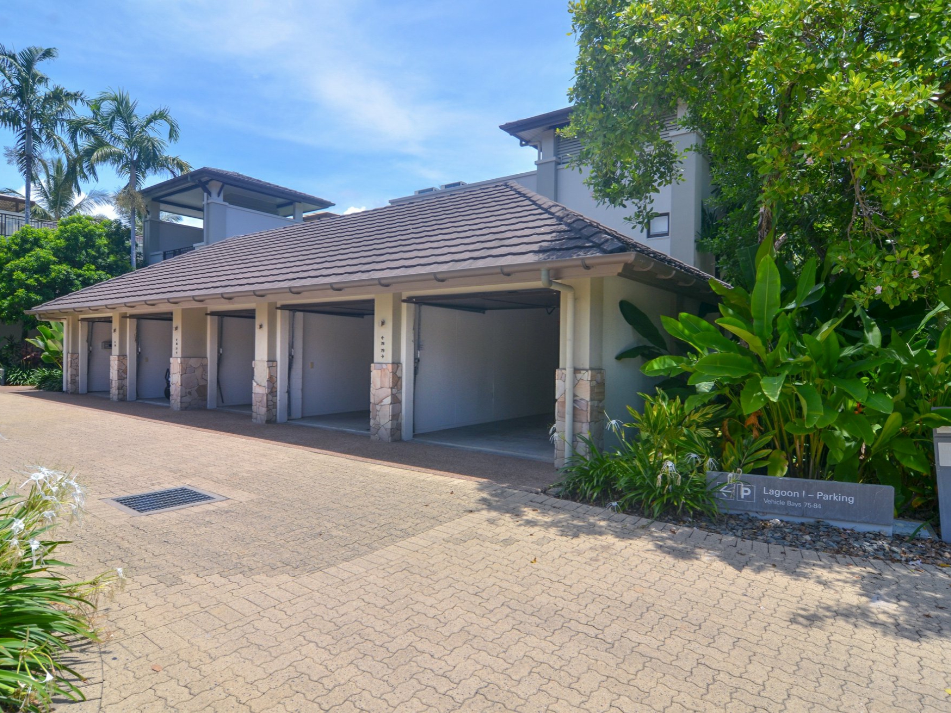 278 & 279 Sea Temple/22 Mitre Street, PORT DOUGLAS