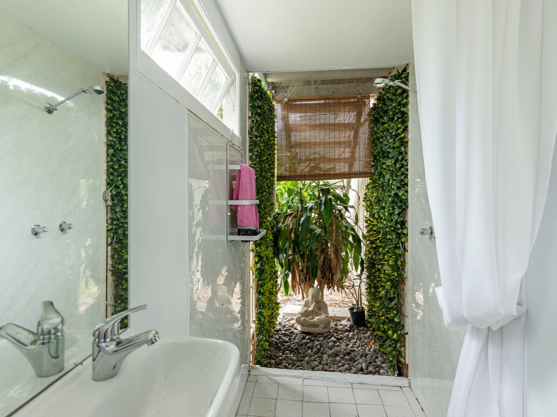 1596 Mossman Daintree Road, WONGA BEACH