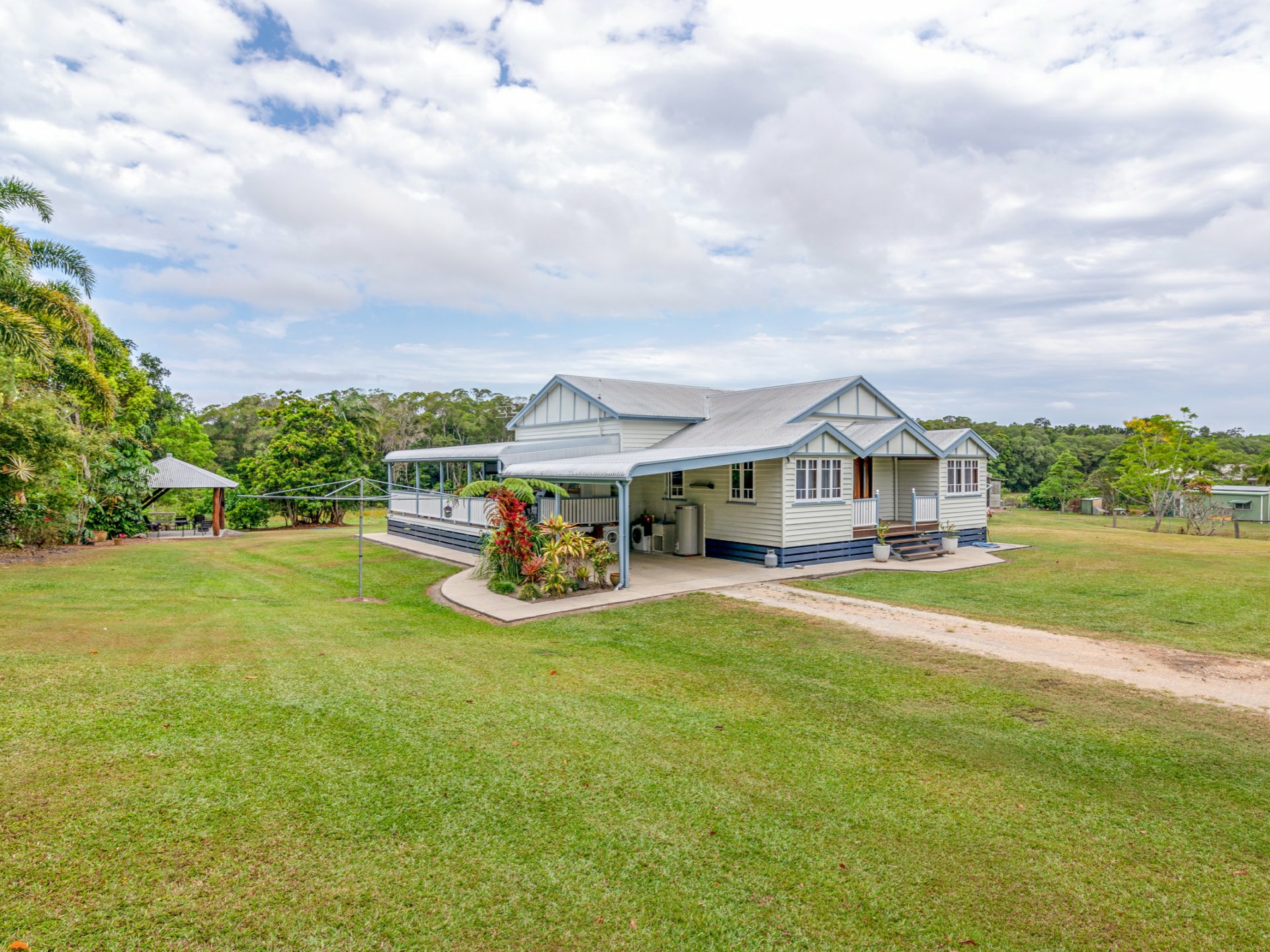 101 Mary Jane Drive, JULATTEN