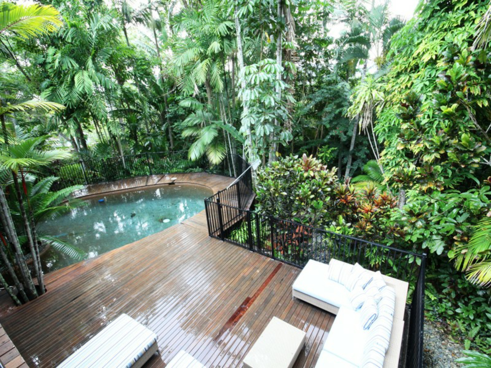 Port Douglas, 4877