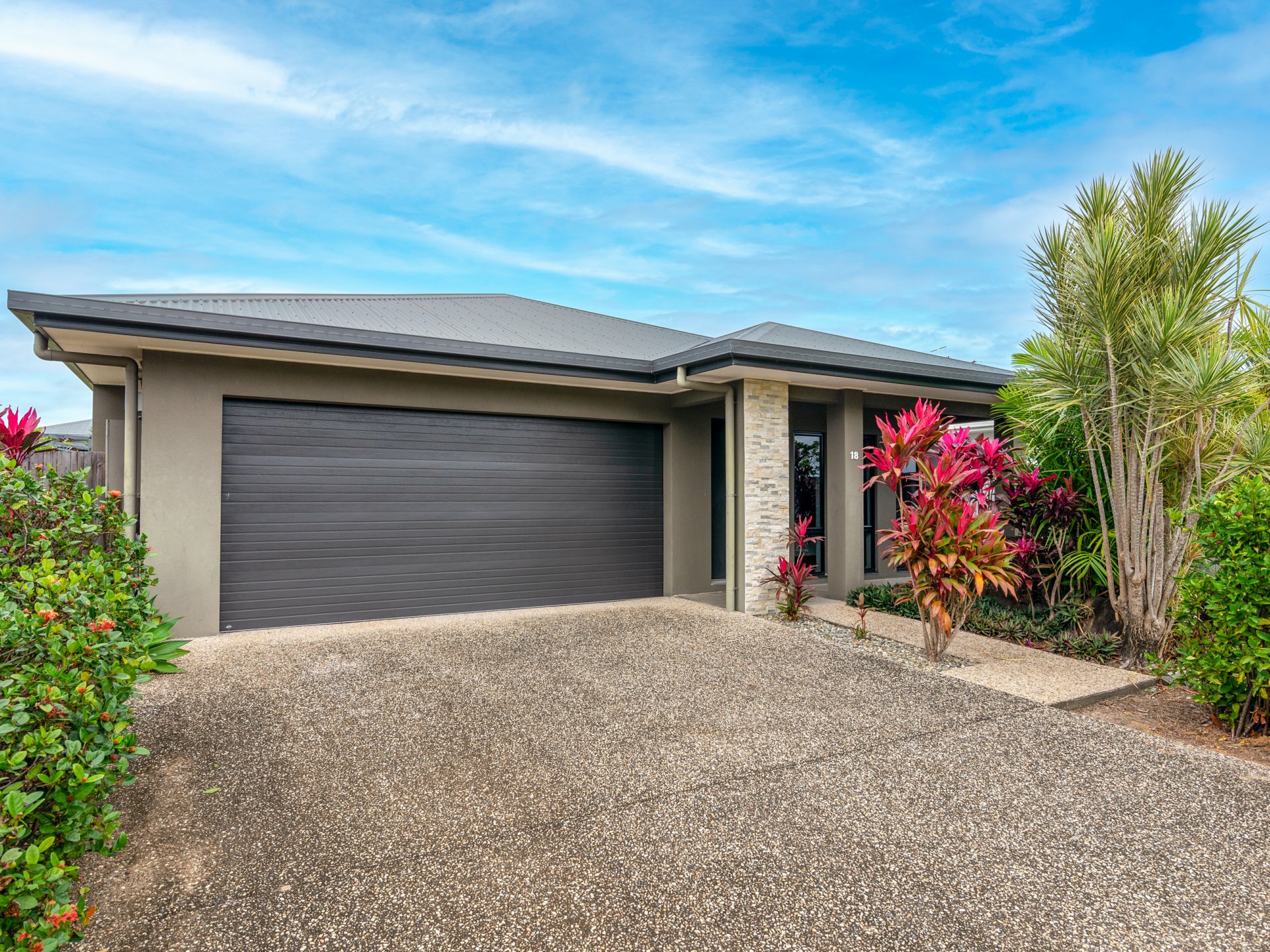 18 Lou Prince Drive, BONNIE DOON