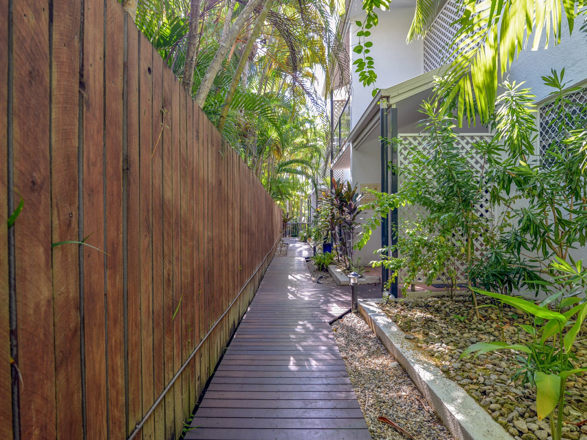 15/21 Davidson Street — photo 11 of 12
