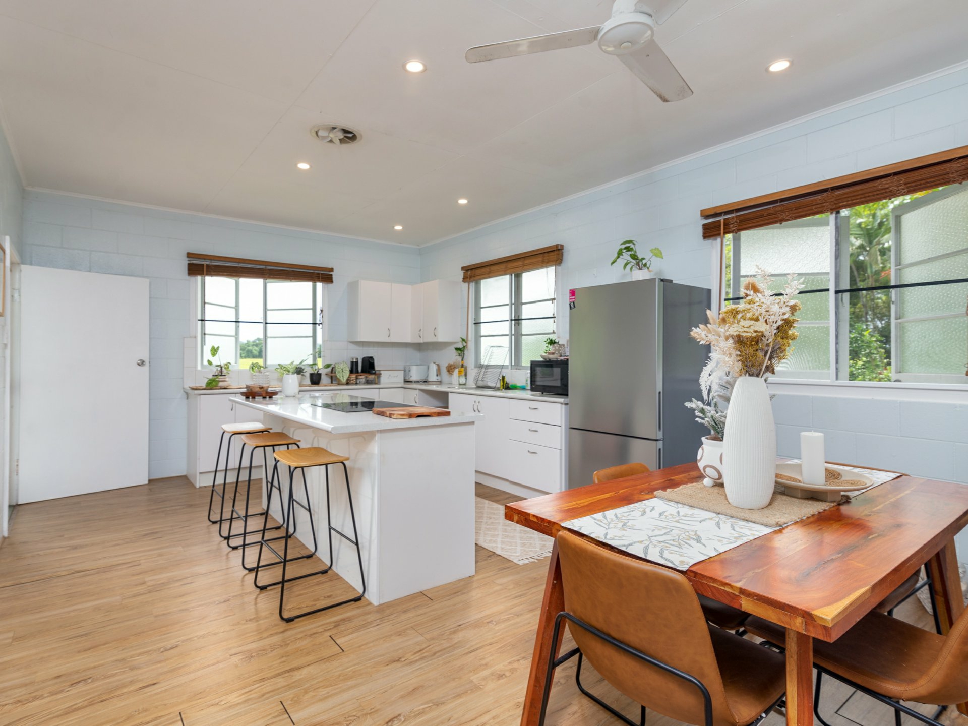 2/674 Syndicate Road, MIALLO
