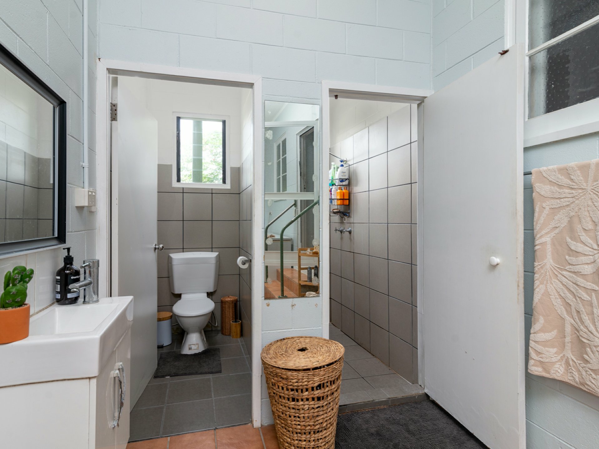 2/674 Syndicate Road, MIALLO