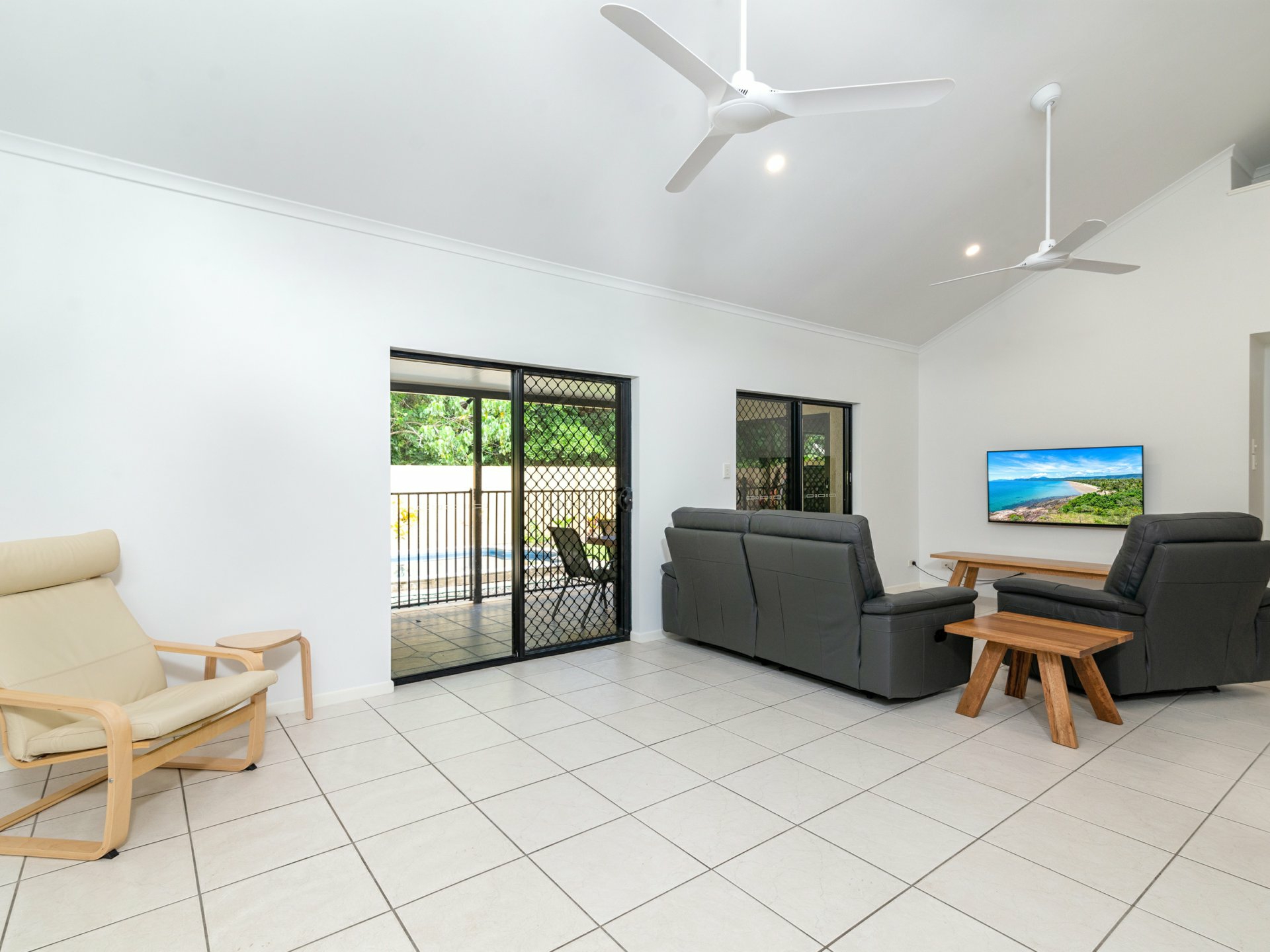 8 Fronds/33-39 Nautilus Street, PORT DOUGLAS