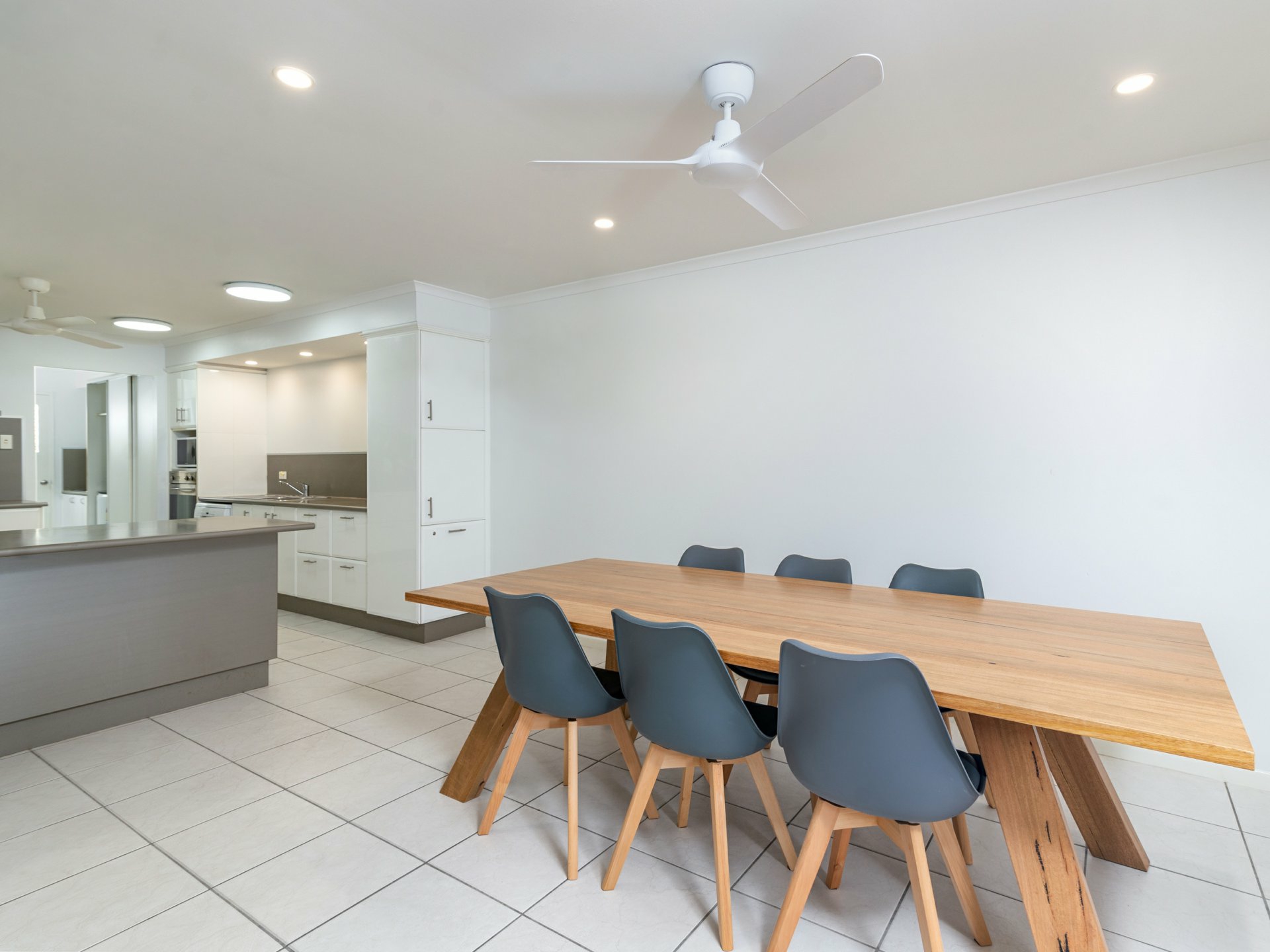 8 Fronds/33-39 Nautilus Street, PORT DOUGLAS