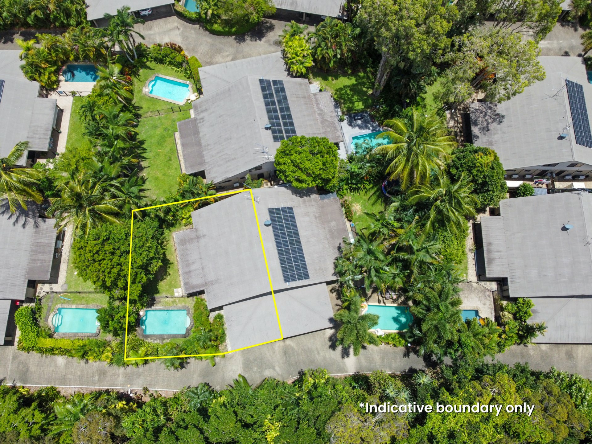 4 Fronds/33-39 Nautilus Street, PORT DOUGLAS