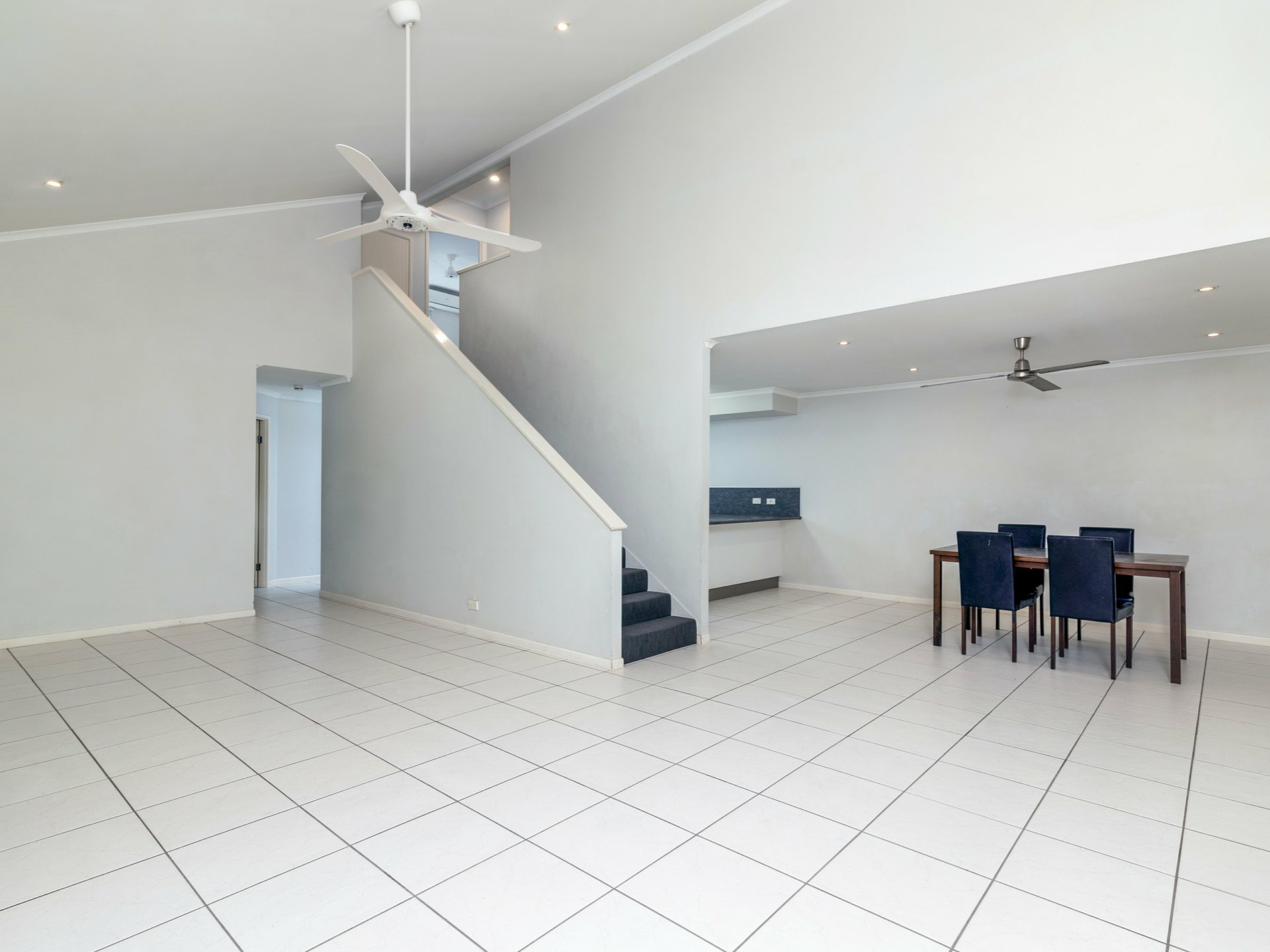 4 Fronds/33-39 Nautilus Street, PORT DOUGLAS