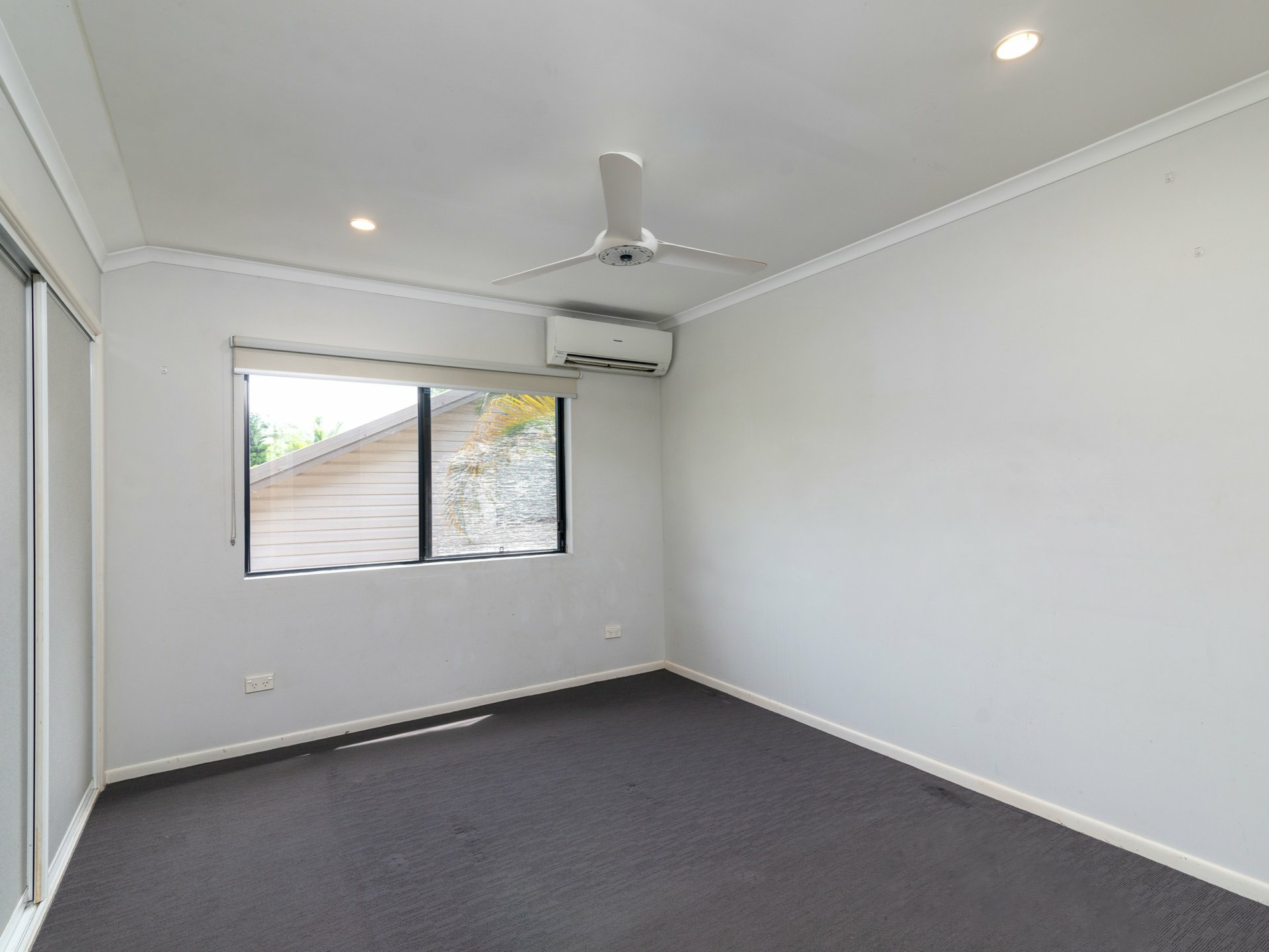 4 Fronds/33-39 Nautilus Street, PORT DOUGLAS