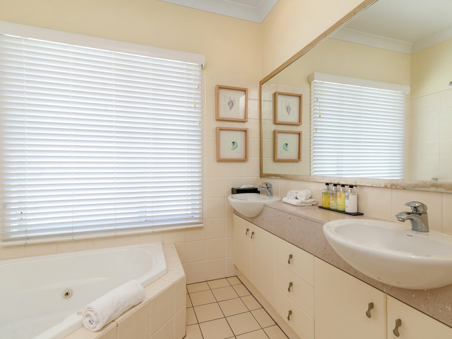 13 Paradise Links/24-70 Nautilus Street, PORT DOUGLAS
