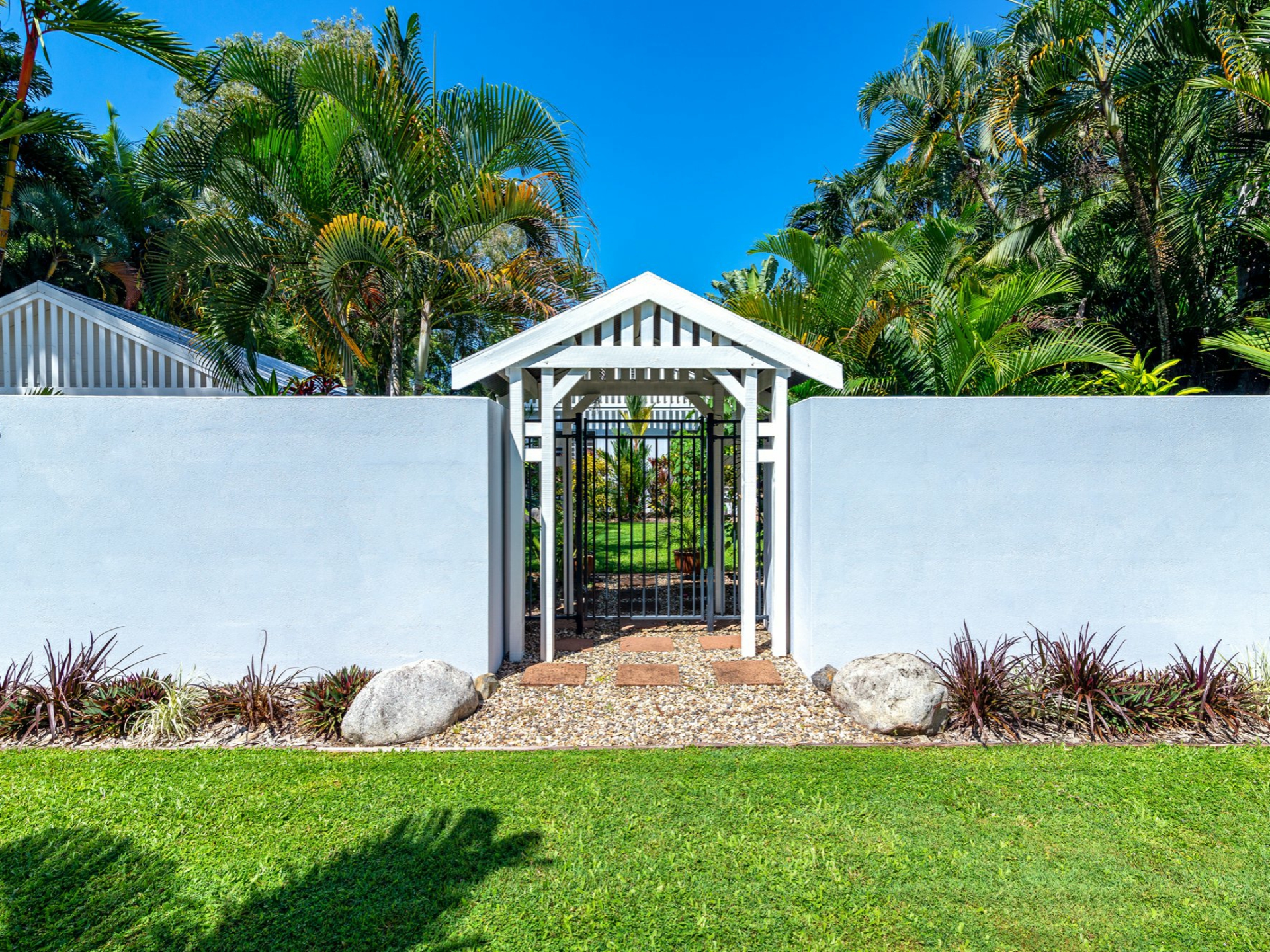 5 Sorrento Crescent, PORT DOUGLAS