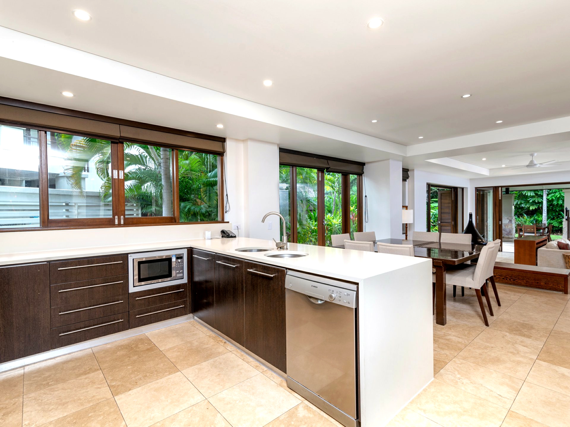 303 Sea Temple/22-36 Mitre Street, PORT DOUGLAS