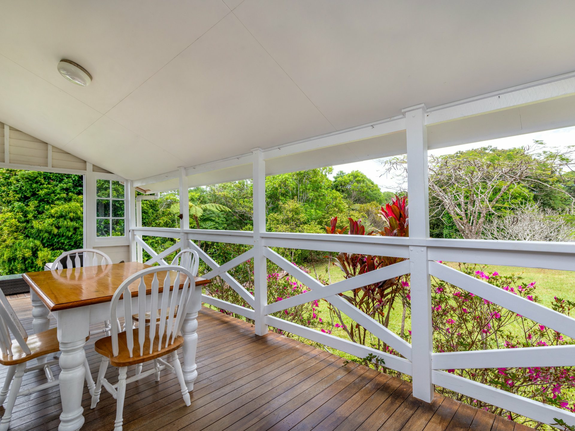 6 Salisbury Drive, JULATTEN